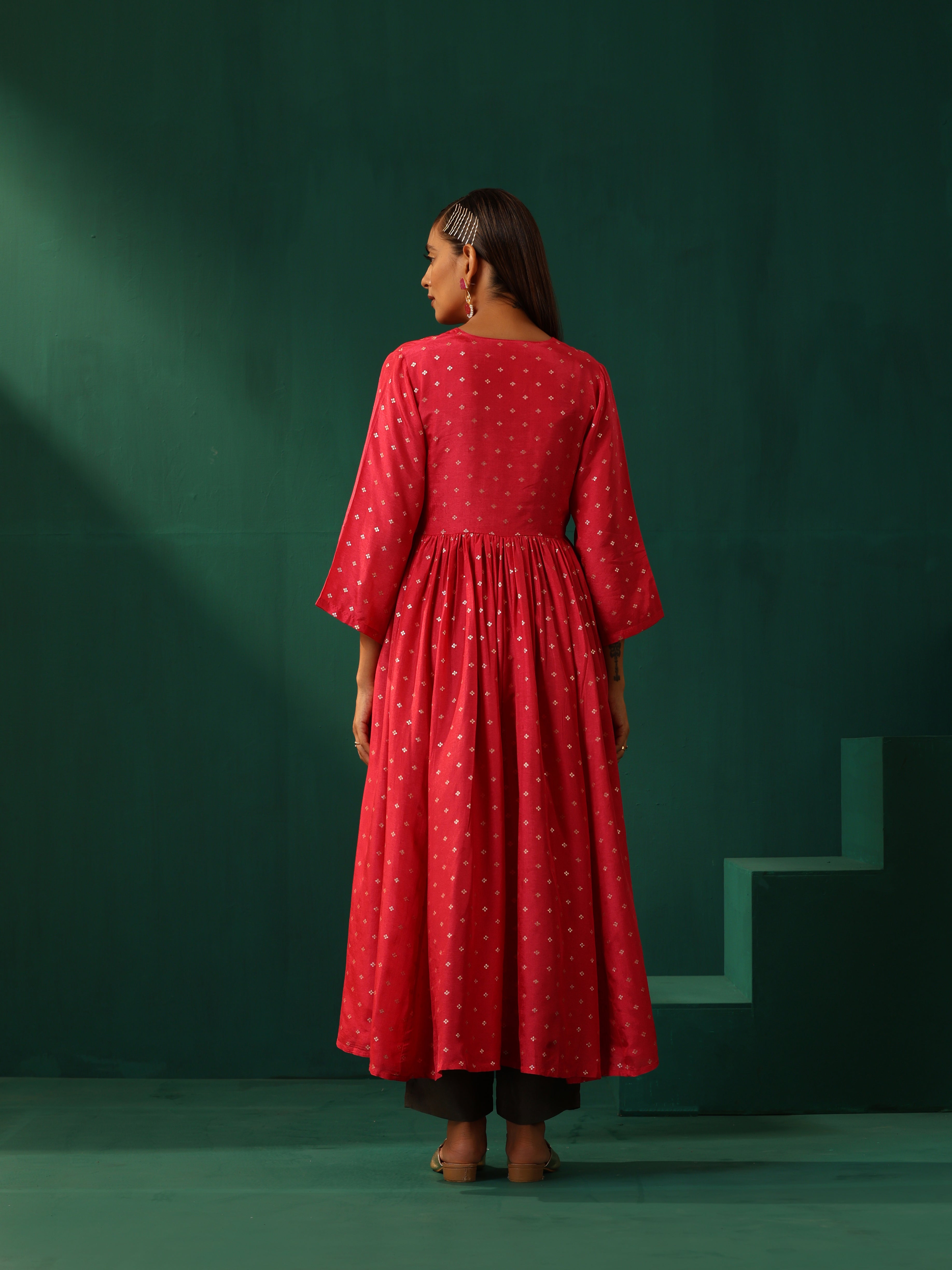 trueBrowns Pink Square Viscose Silk V-Neck Waist Gathered Kurta Pant Set - Distacart