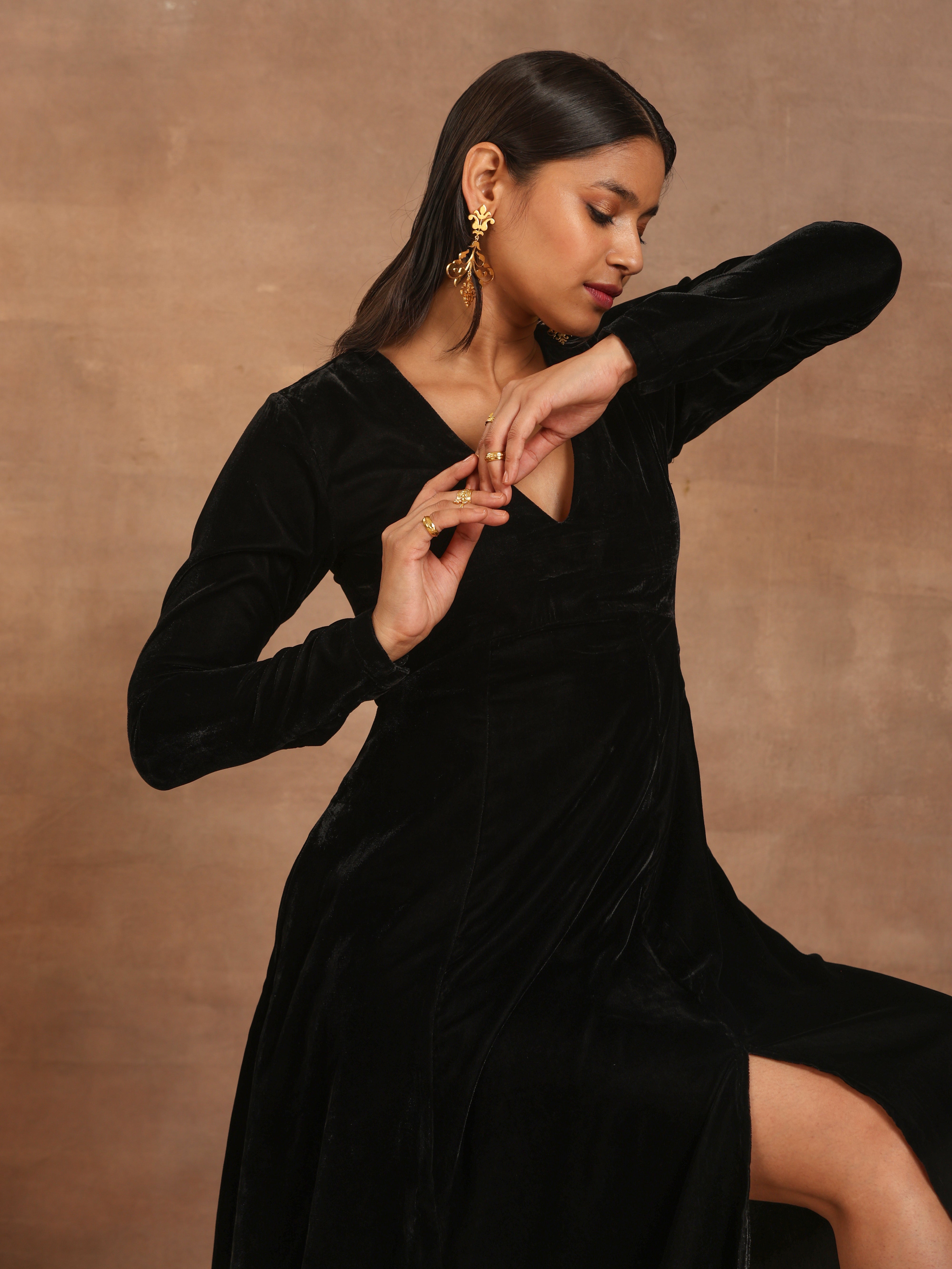 trueBrowns Black Velvet Dress - Distacart