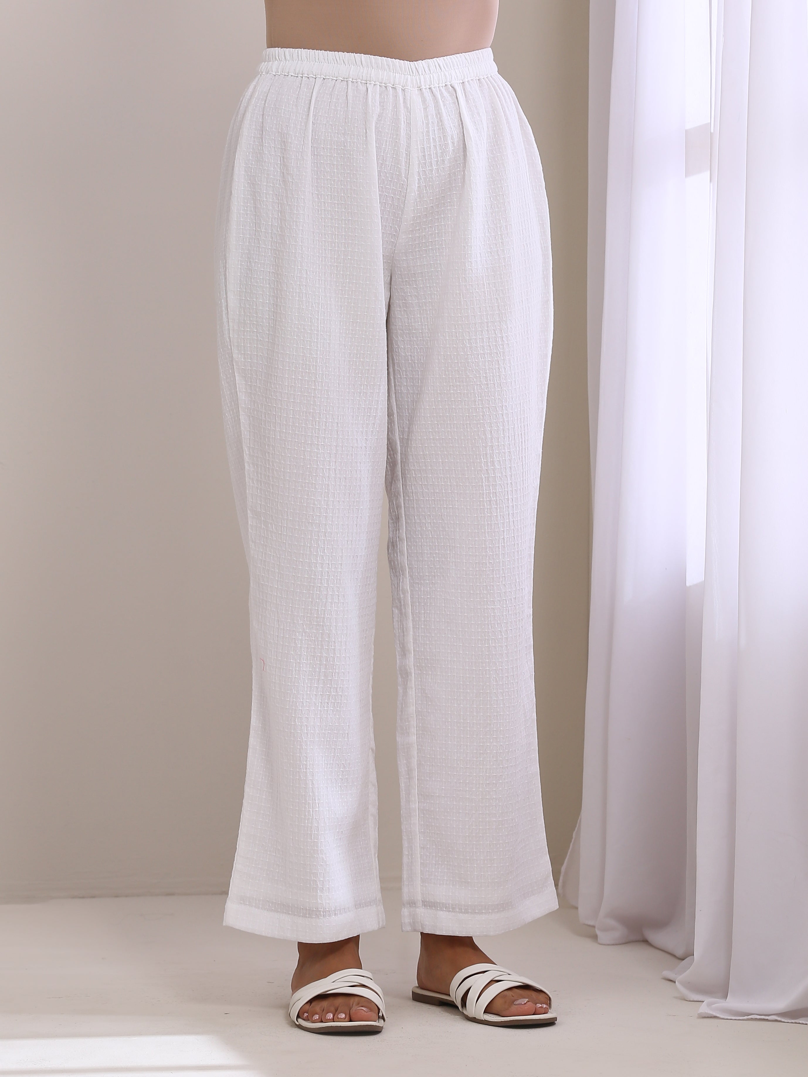trueBrowns White Dobby Neck Pleat Kurta Pant Set - Distacart