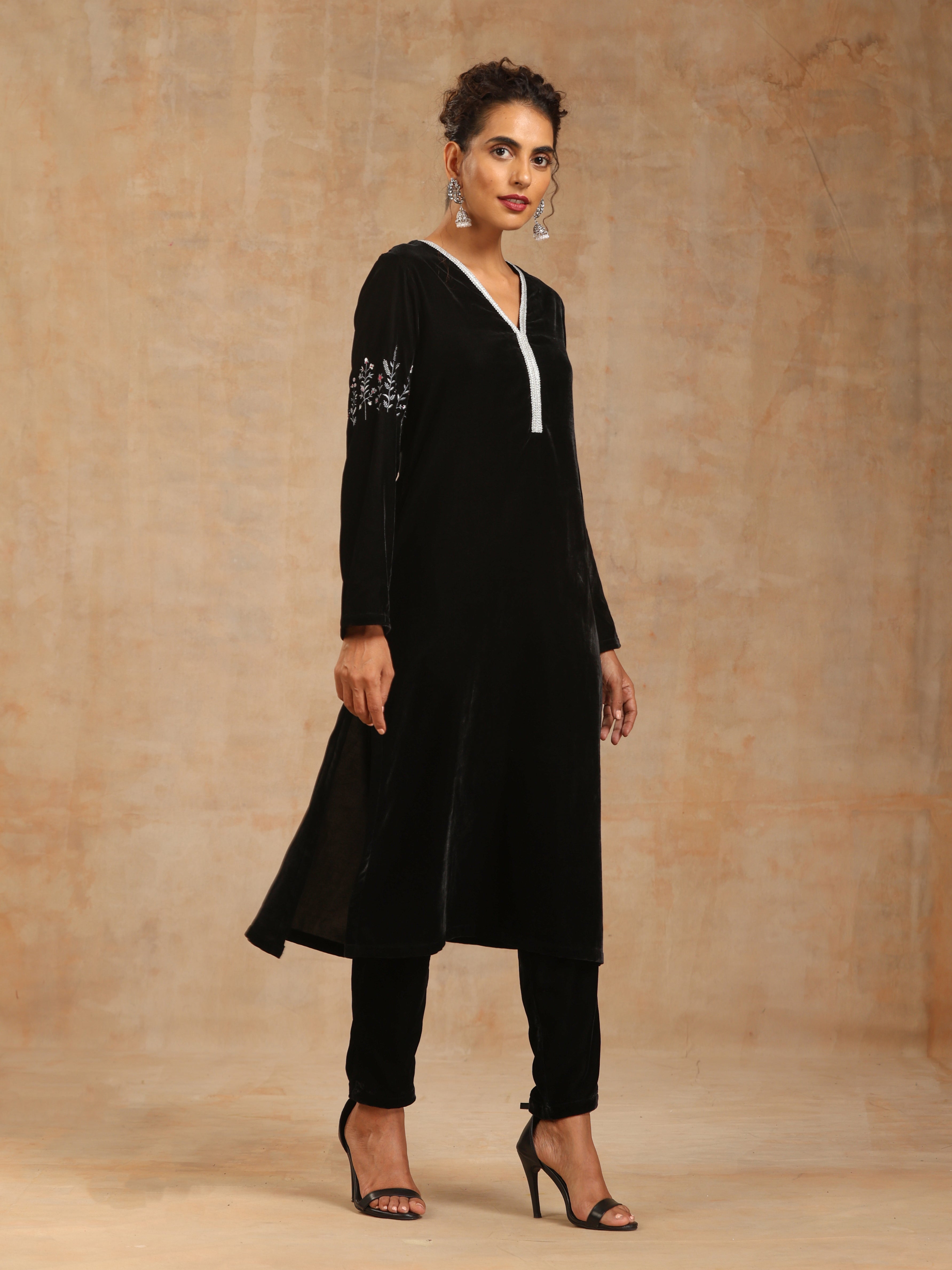 trueBrowns Black Velvet Pant - Distacart