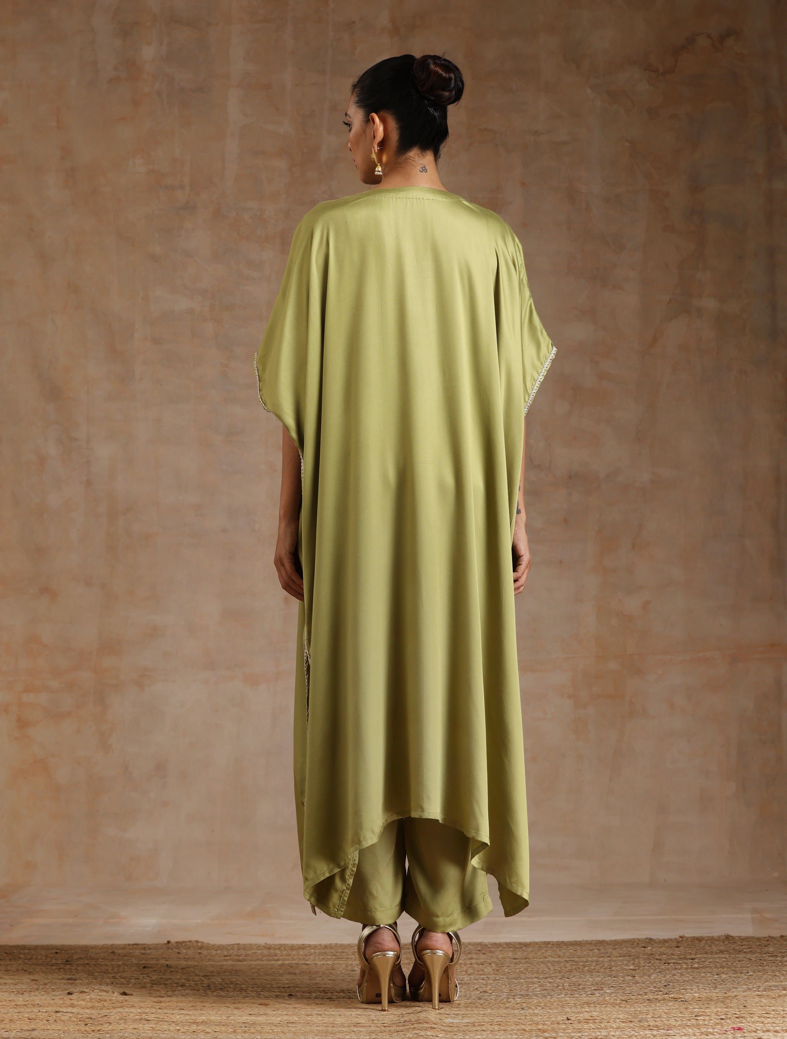 trueBrowns Light Green Modal Satin Kaftan Kurta Set | Relove