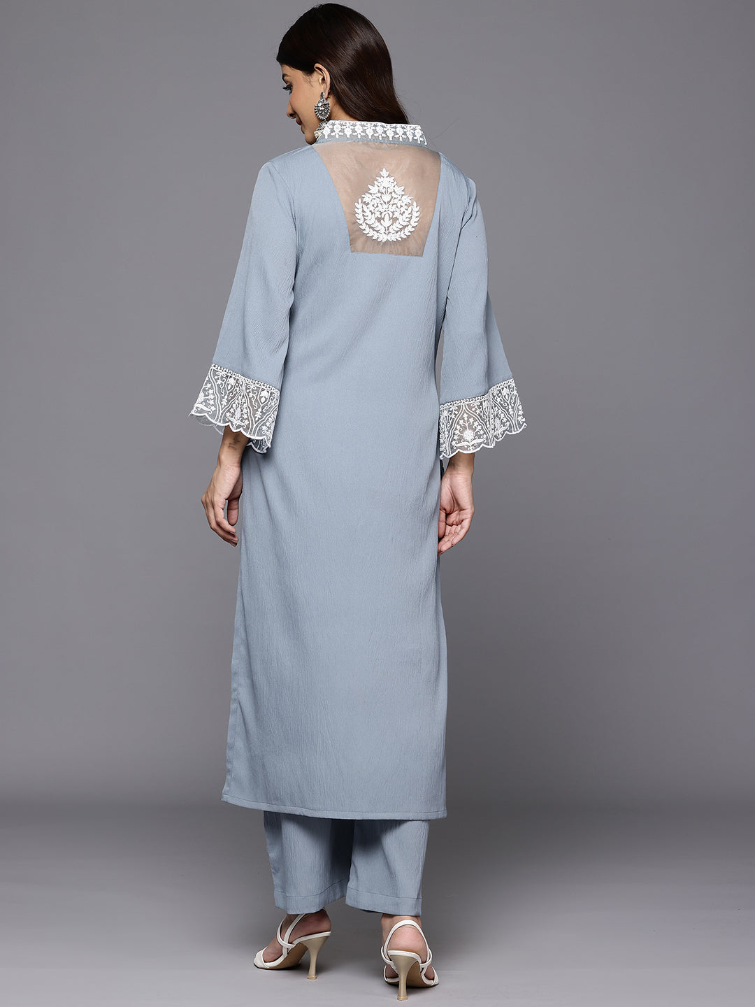 Varanga Women Thread Embroidered Organza Detailed Kurta Set - Distacart