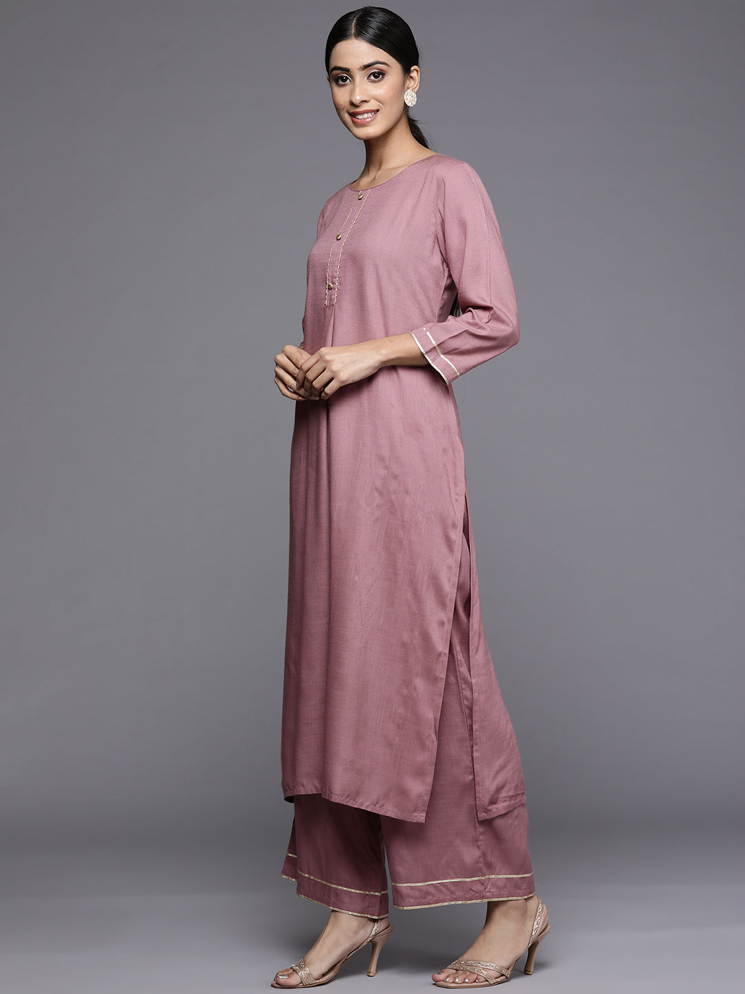 Varanga Women Solid Kurta Set With Printed Dupatta - Distacart