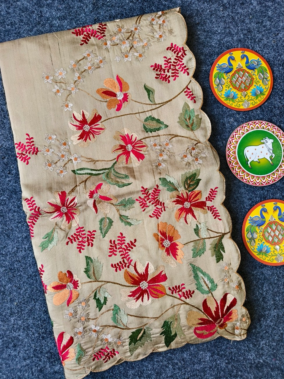 Mameraa Sarees Beige Matka Silk Saree With Heavy Floral Embroidery Border With Running Blouse-Beige - Dista