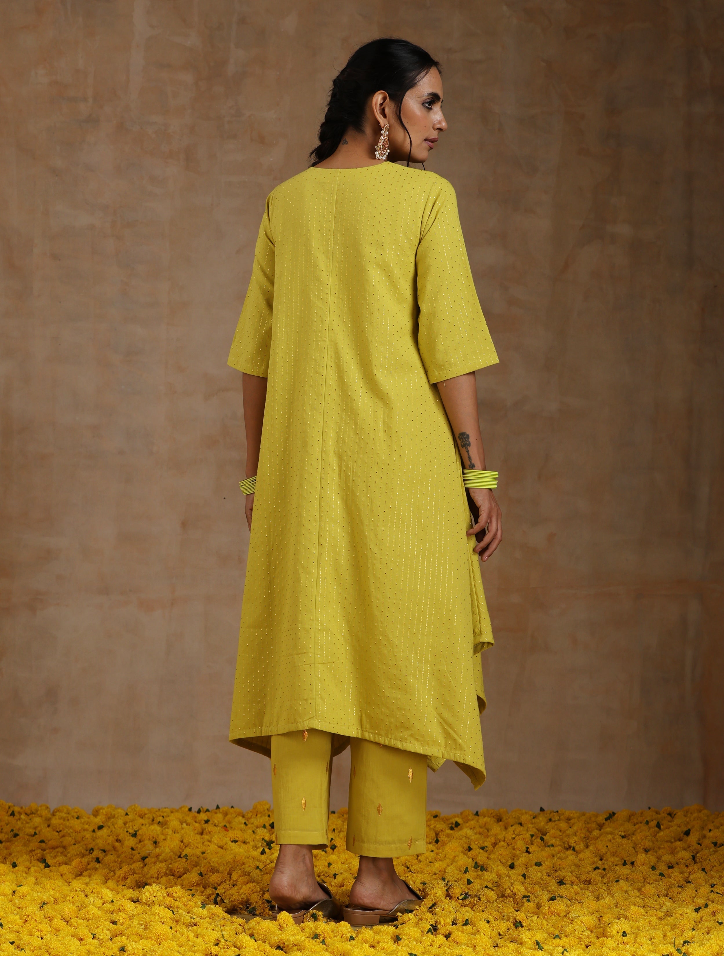 trueBrowns Lime Gold Cotton Handkerchief Kurta Set - Distacart
