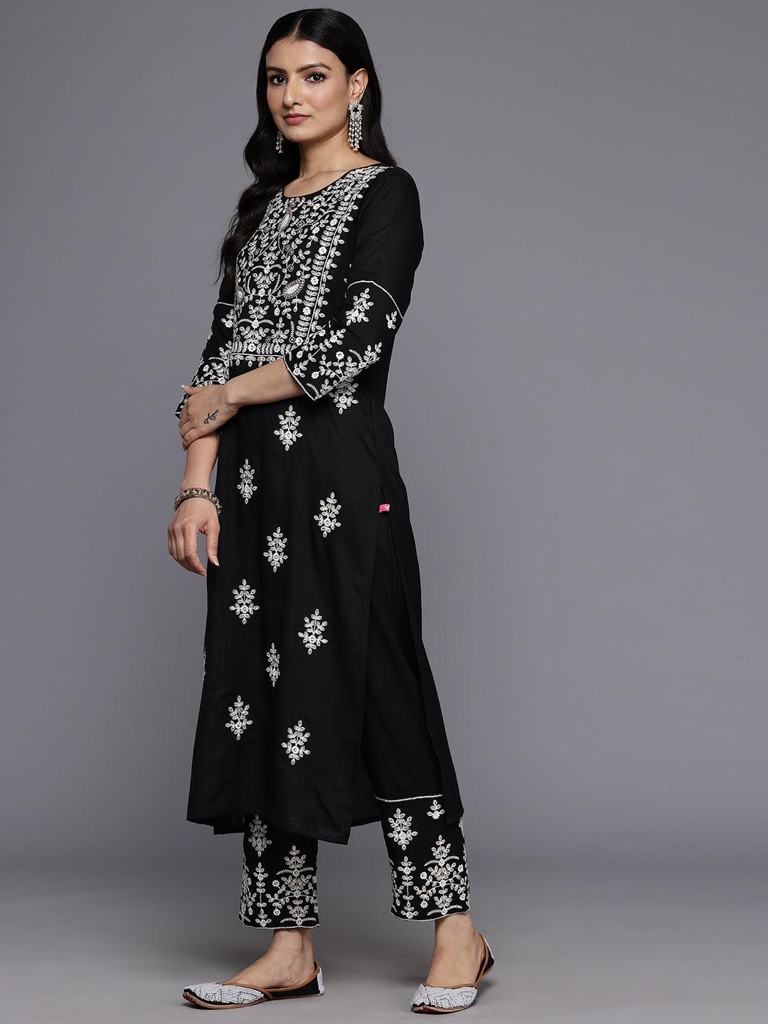 Varanga Women Black Round Neck Thread Embroidered Kurta Paired With Bottom And Dupatta - Distacart