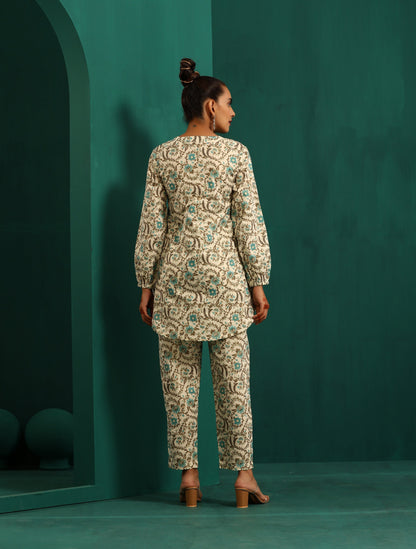 trueBrowns Teal Floral Cotton Printed Short Co-ord Set - Distacart