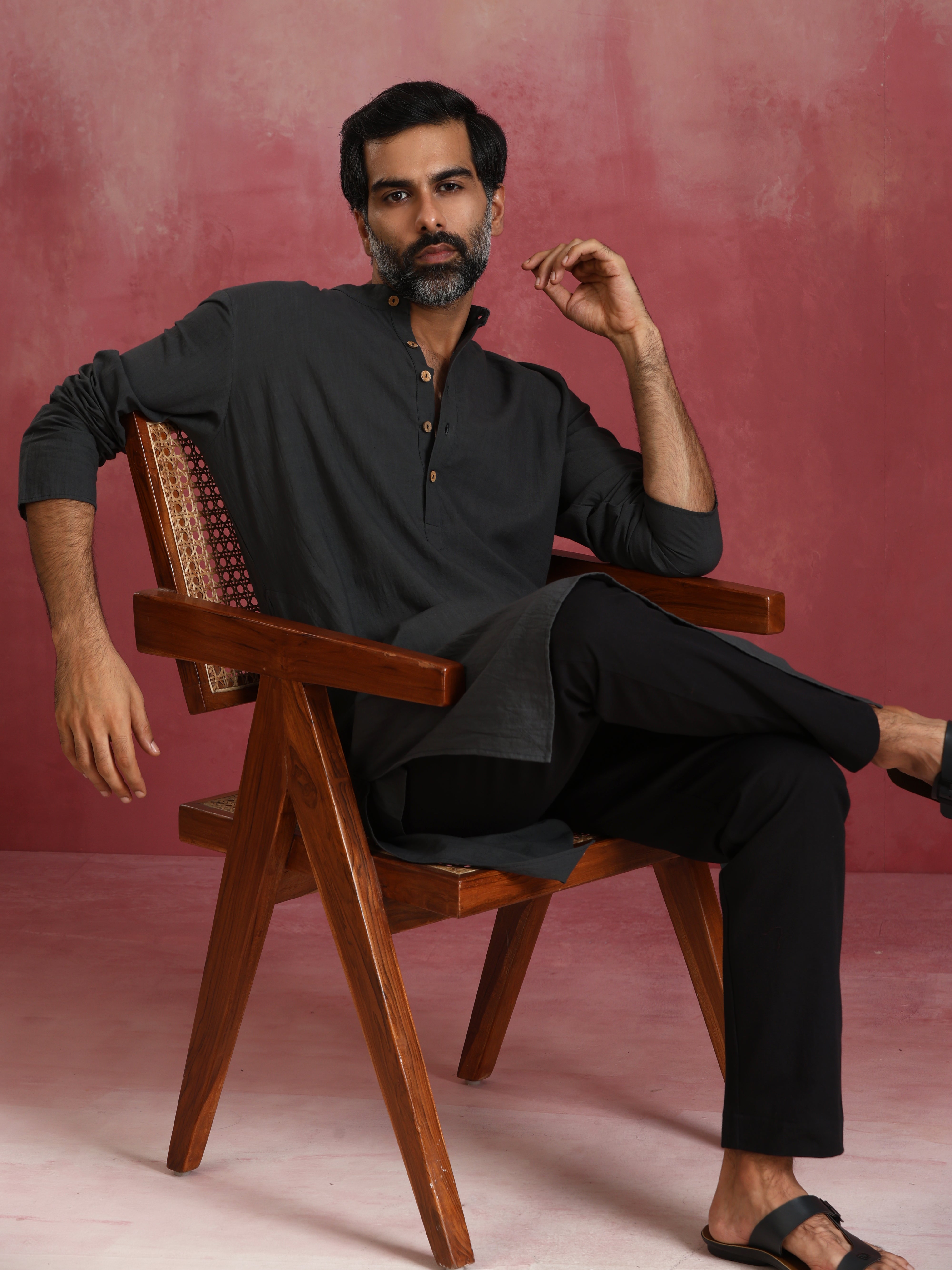 trueBrowns Men's Charcoal Grey Mandarin Collar Kurta - Distacart