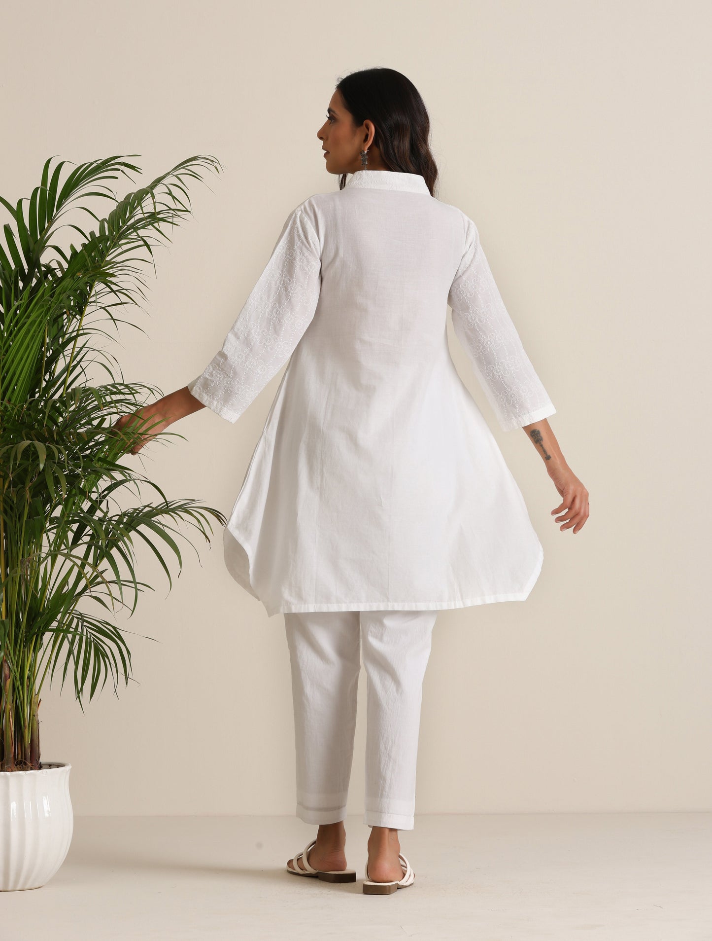 trueBrowns White Cotton Embroidered Co-ord Set - Distacart