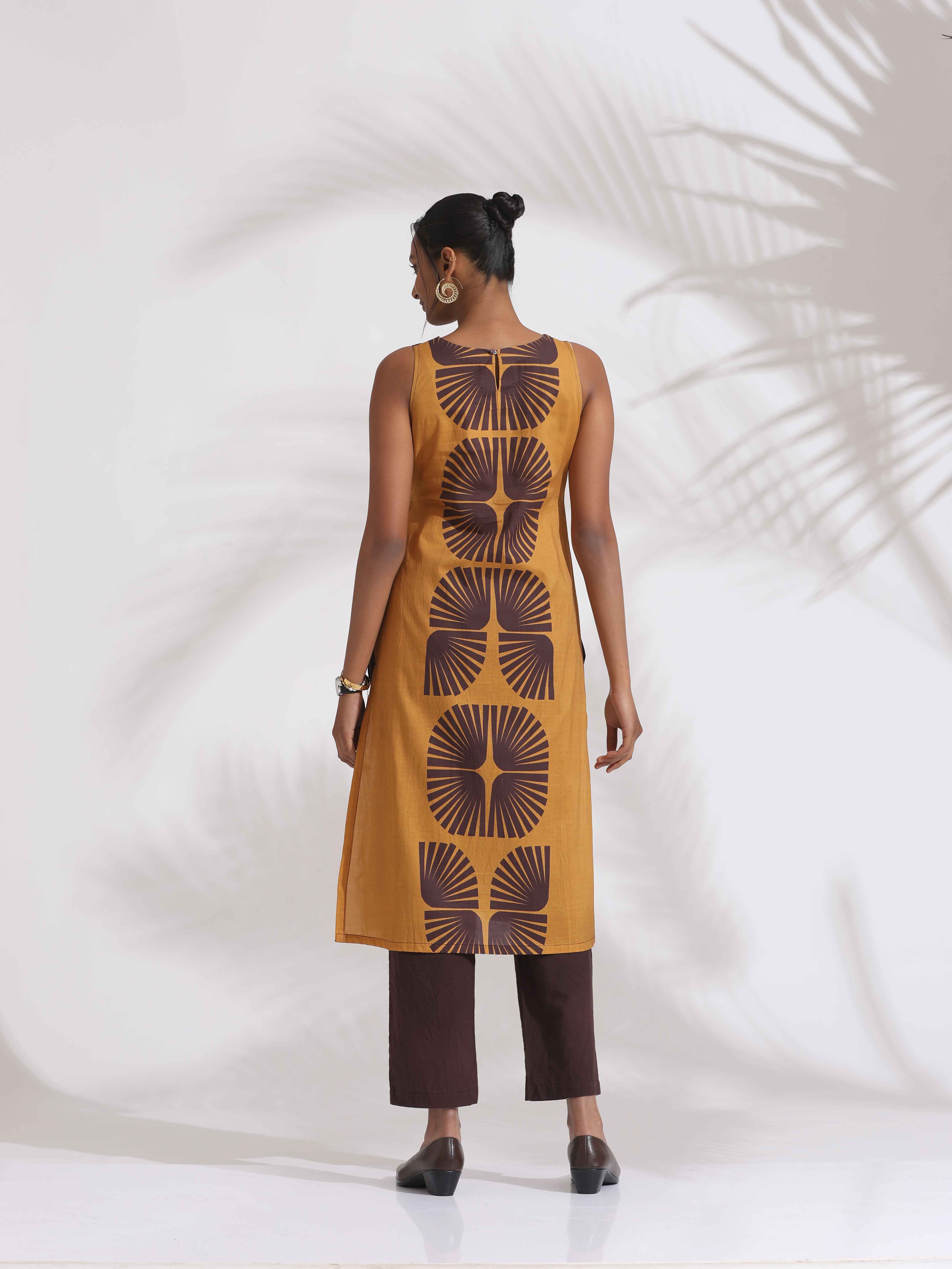 trueBrowns Brown Cotton Print Sleeveless Kurta Set