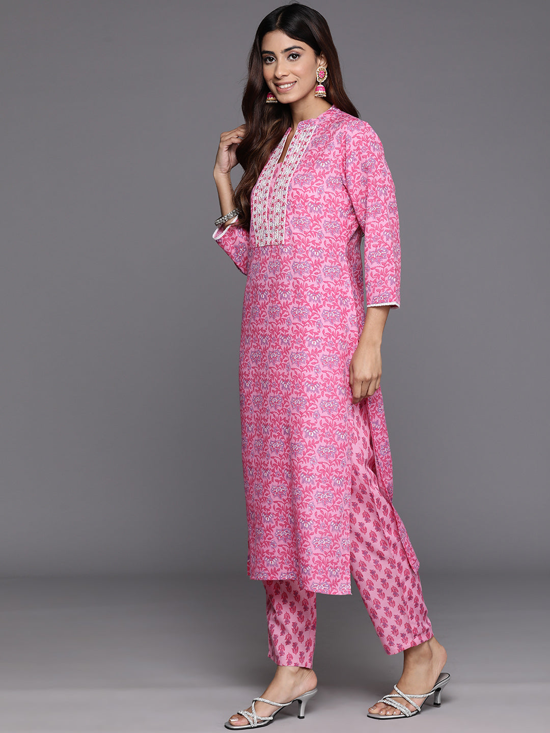 Varanga Women Pink Floral Printed Kurta Paired With Bottom & Dupatta - Distacart
