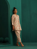 Thumbnail for trueBrowns Pink Floral Cotton Printed Neck Pleat Co-ord Set - Distacart