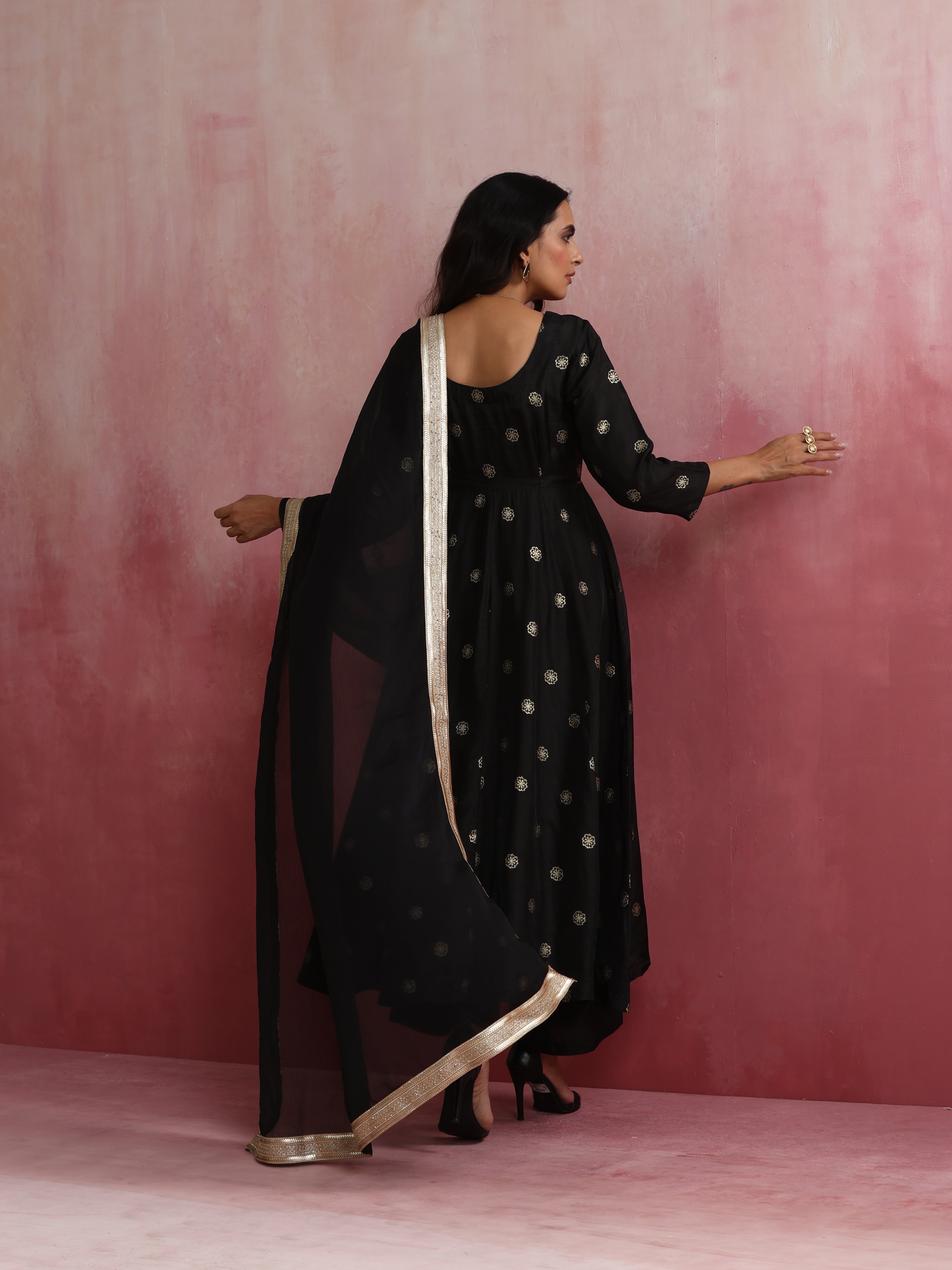 trueBrowns Black Viscose Silk Kurta Set - Distacart