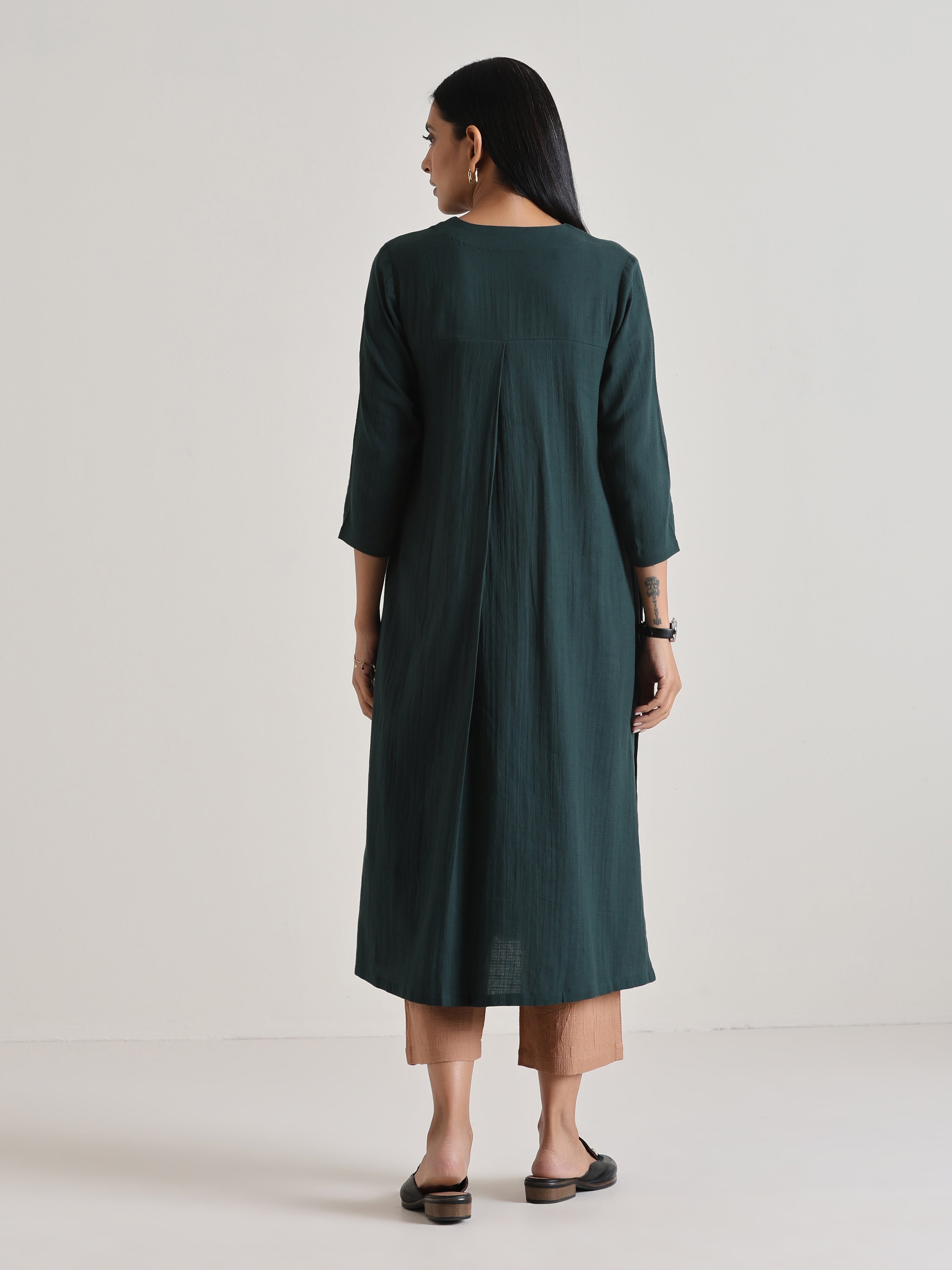trueBrowns Dark Green Kurta Pant Set - Distacart