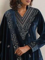 Thumbnail for trueBrowns Blue Velvet Embroidered Kurta Pant Dupatta Set - Distacart