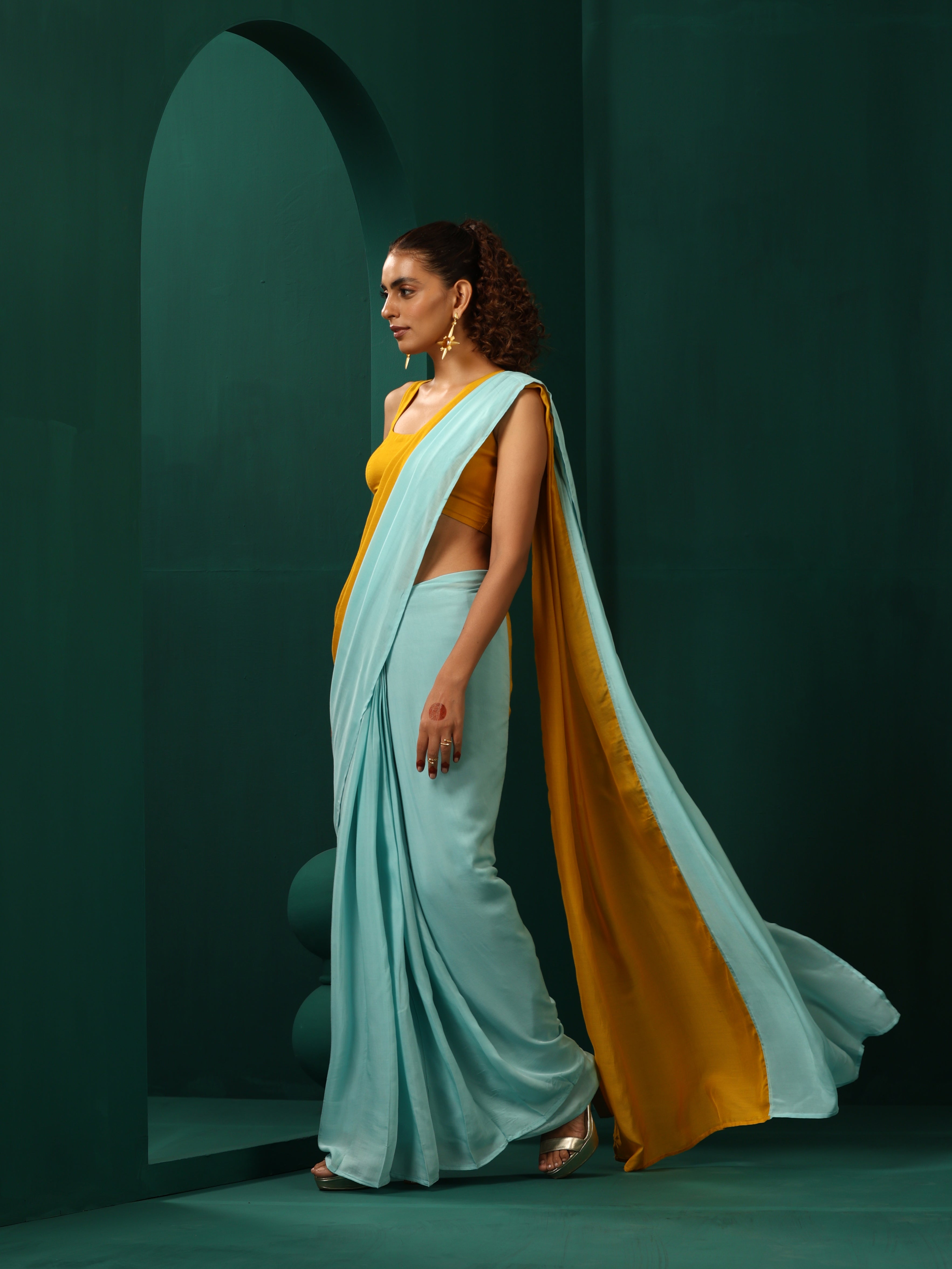 trueBrowns Blue Mustard Muslin Silk Ready to Wear Saree - Distacart