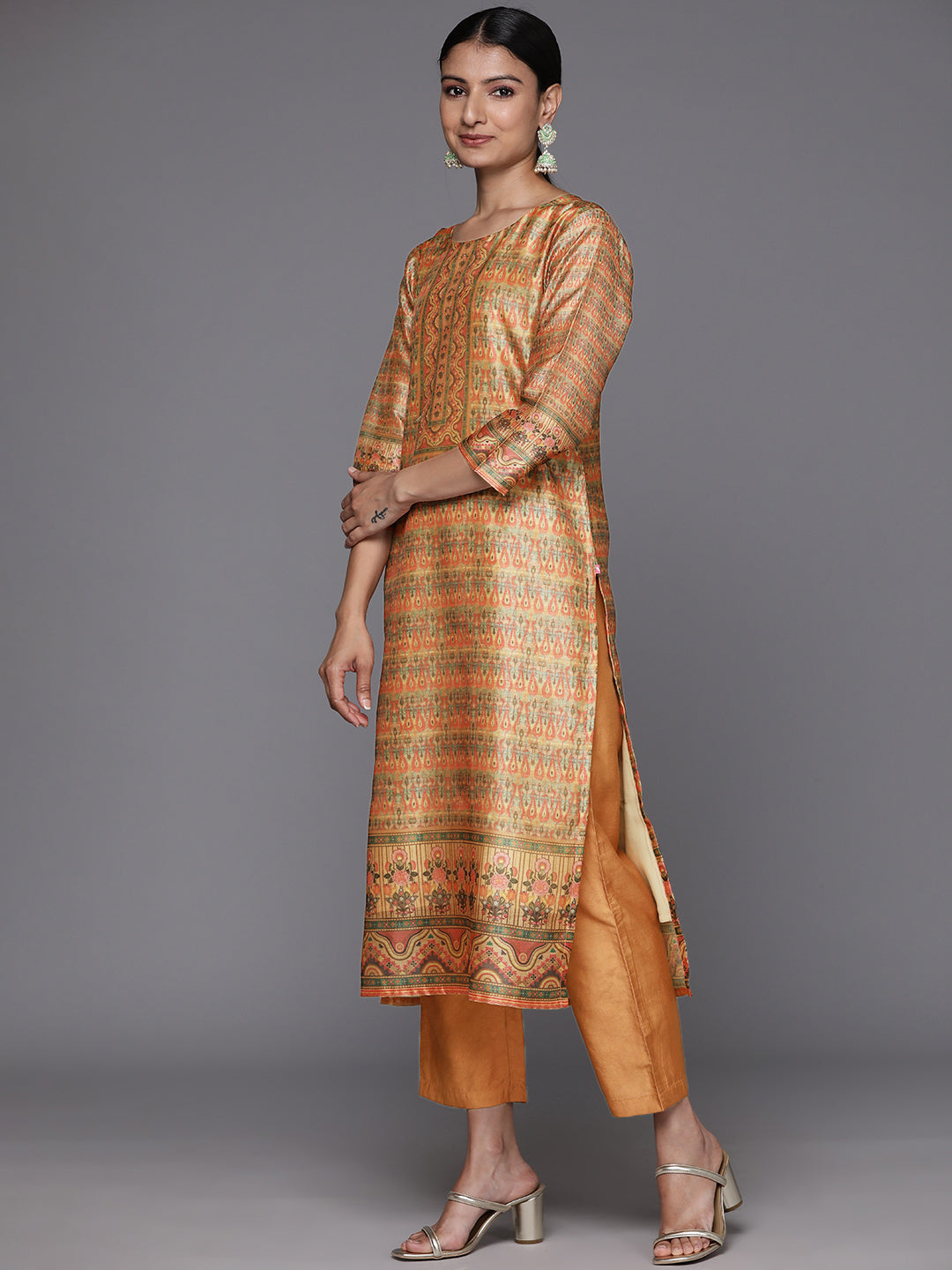 Varanga Women Coral Printed, Straight Kurta Paired With Tonal Bottom And Printed Dupatta - Distacart