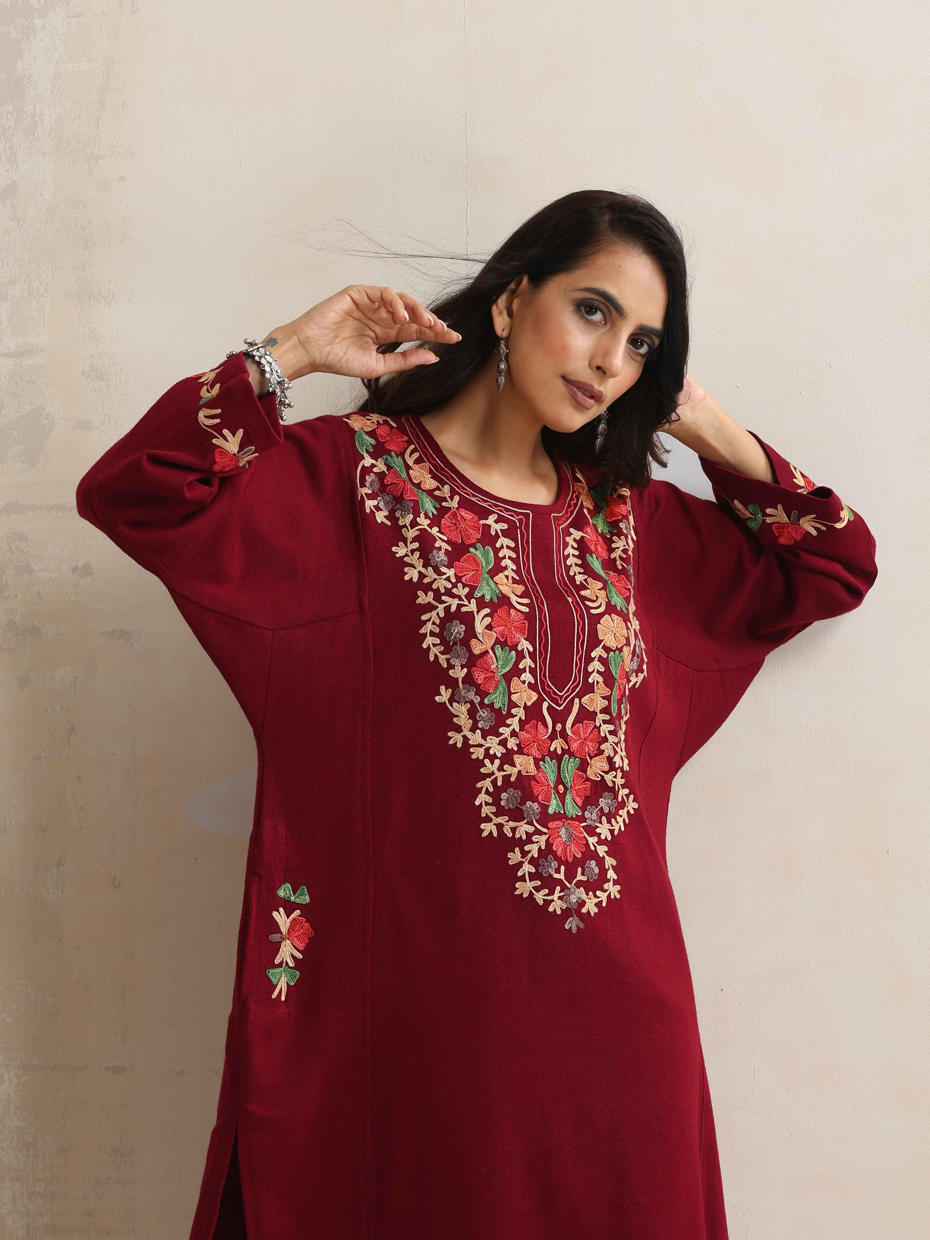 trueBrowns Maroon Kashmiri Embroidered Woollen Phiran Kurta - Distacart