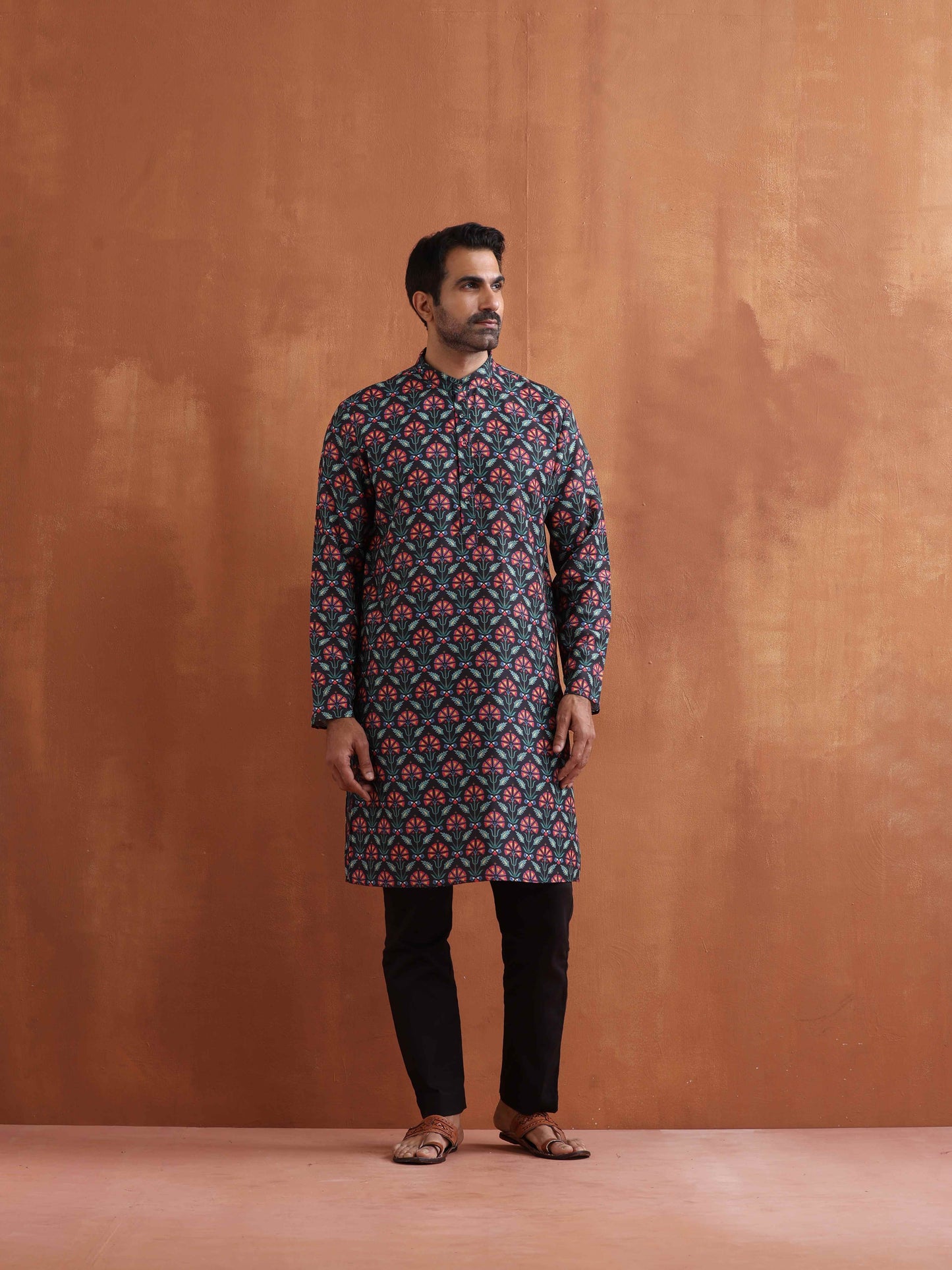 trueBrowns Men's Black Floral Printed Kurta - Distacart