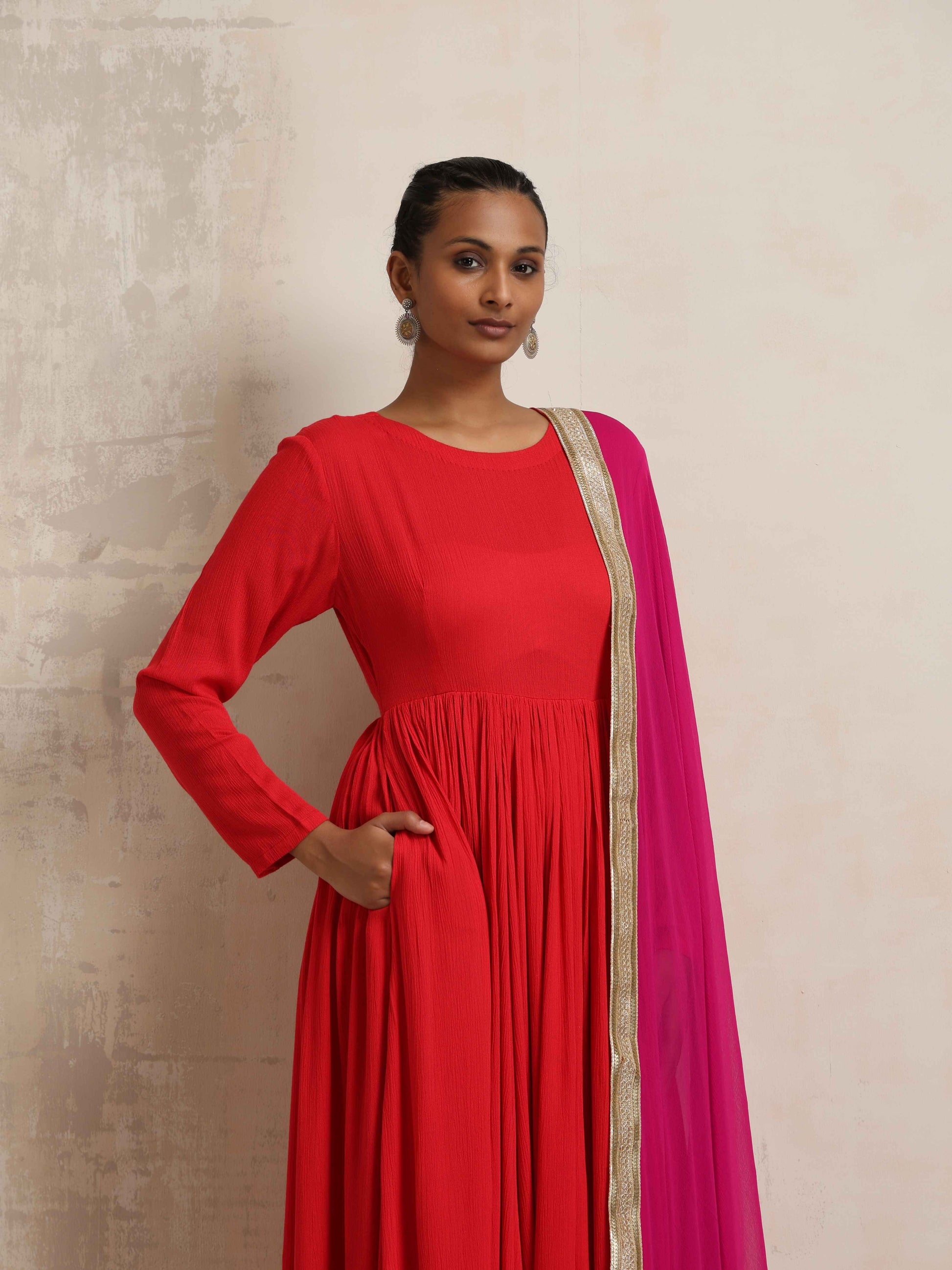 trueBrowns Red Crinkle Anarkali Kurta Pant Dupatta Set - Distacart