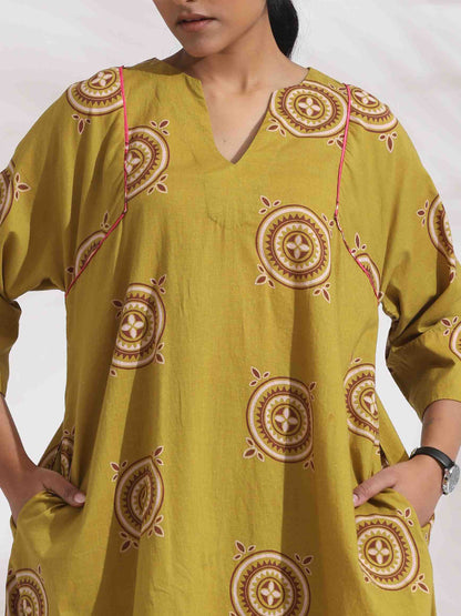 trueBrowns Green Cotton Print Kimono Sleeves Kurta Co-ord Set - Distacart