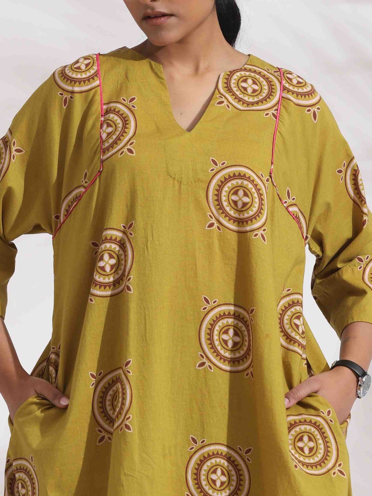 trueBrowns Green Cotton Print Kimono Sleeves Kurta Co-ord Set