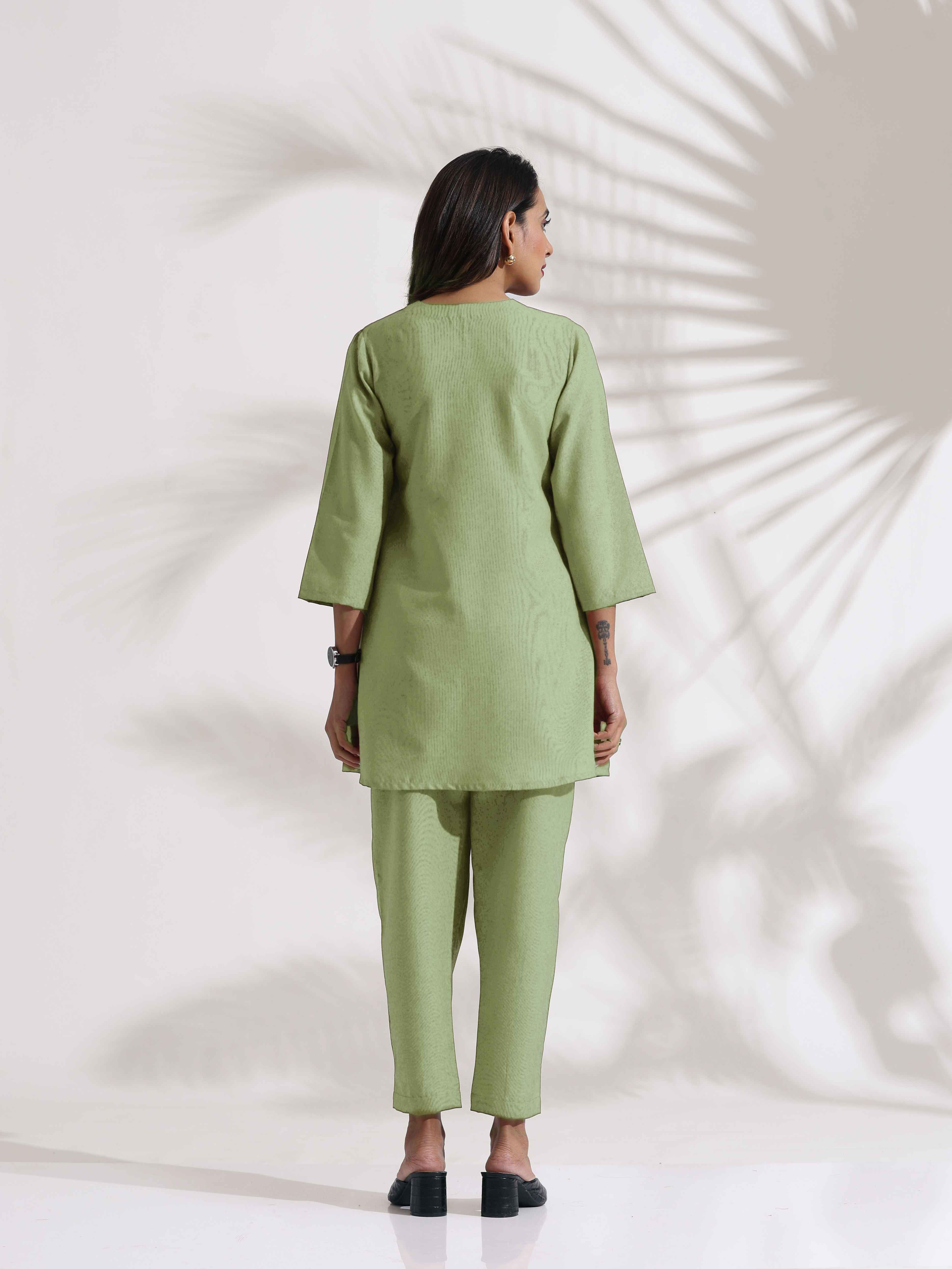 trueBrowns Green Slub Pleated Co-ord Set