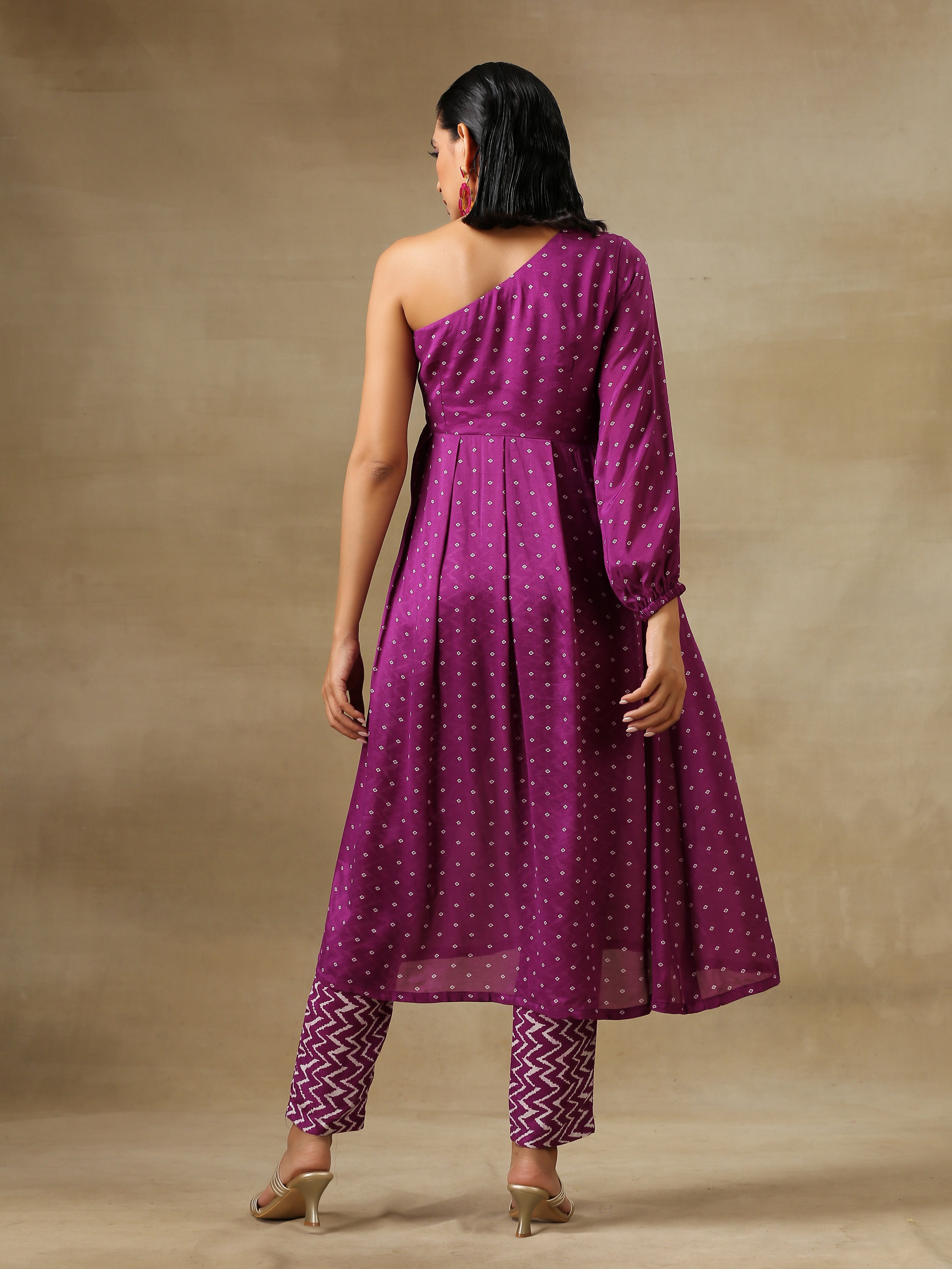 trueBrowns Purple Bandhani Printed Silk One Shoulder Kurta Pant Set - Distacart