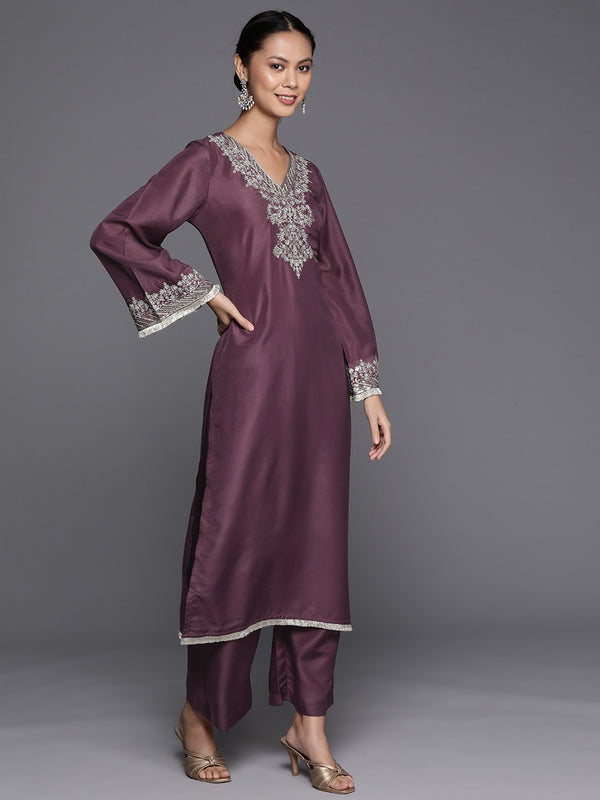 Varanga Mauve V-Neck Yoke Embroidered Straight Kurta With Fringes Hem Paired With Tonal Bottom And Tonal Dupatta With Fringes