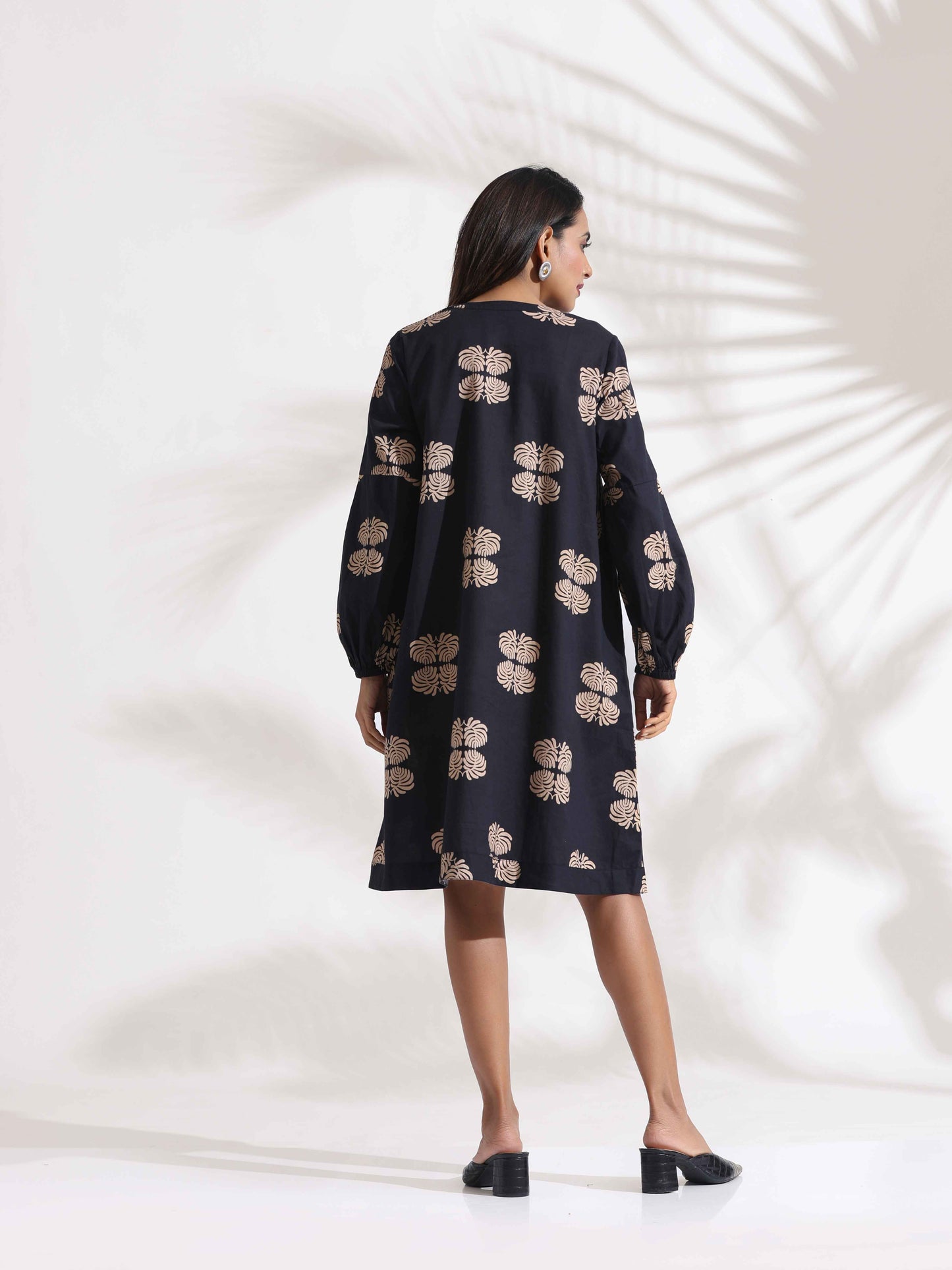 trueBrowns Black Cotton Print Short Dress - Distacart