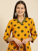 Thumbnail for All About You Women Mustard Yellow Ethnic Motifs Printed Kurta with Green Printed Trousers - Distacart