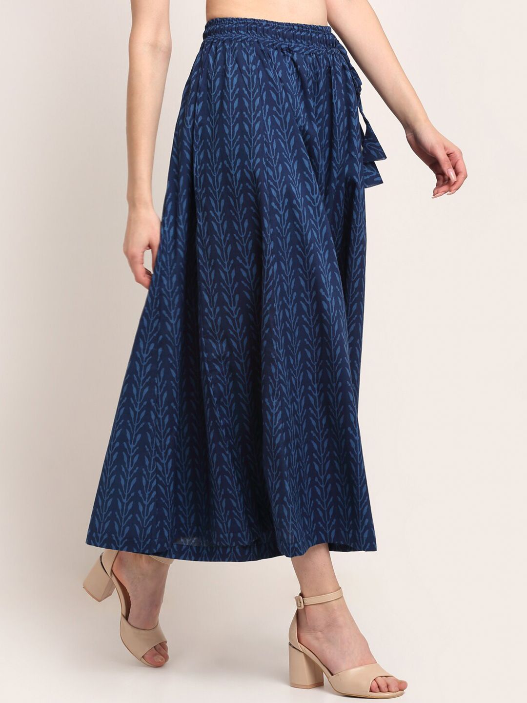 TAG 7 Women Navy Blue Ethnic Motifs Printed Flared Ethnic Palazzos - Distacart