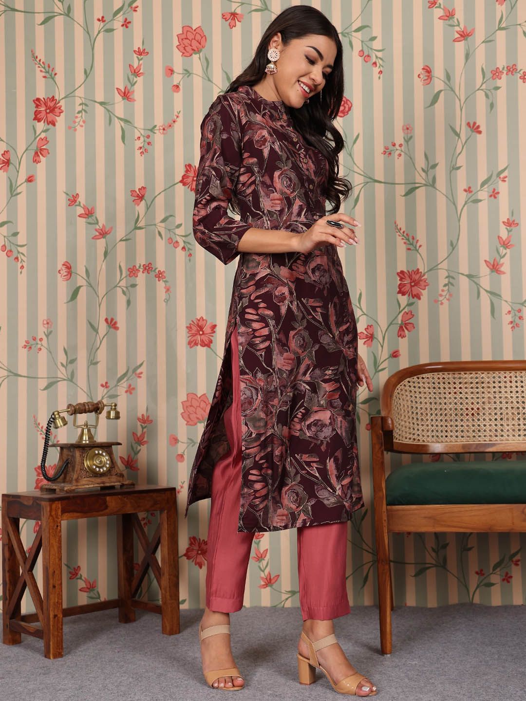 Ode by House of Pataudi Floral Printed Regular Chanderi Silk Kurta with Trouser - Distacart