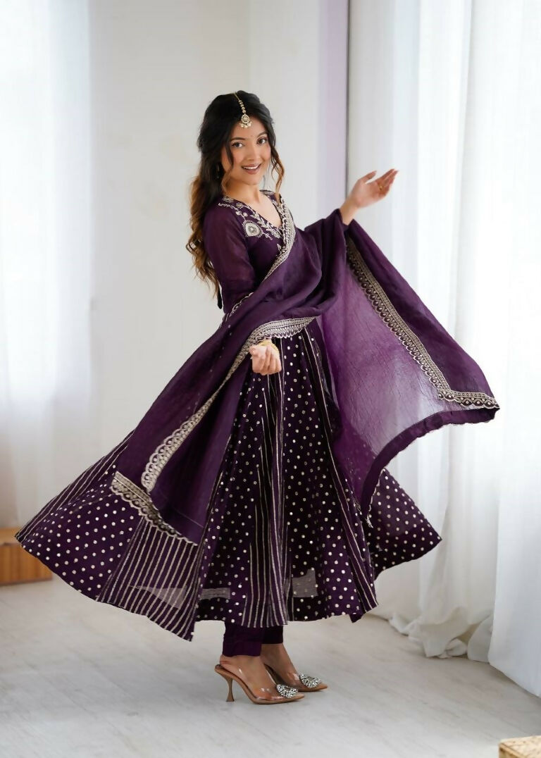Teeya Creation Violet Color Heavy Crunchy Silk Embroidery Work Gown