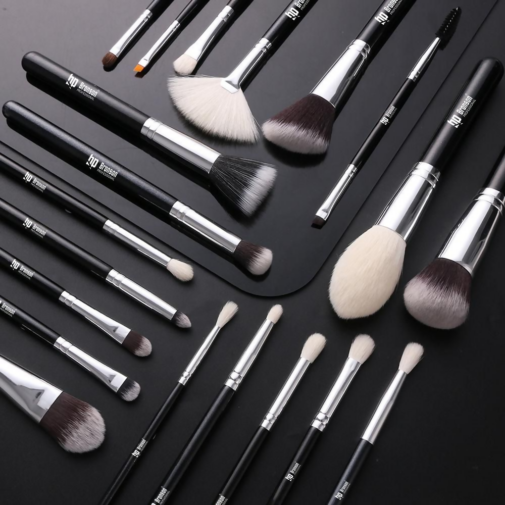 Bronson Professional 20Pc Face & Eyes Makeup Brushes set - Dista