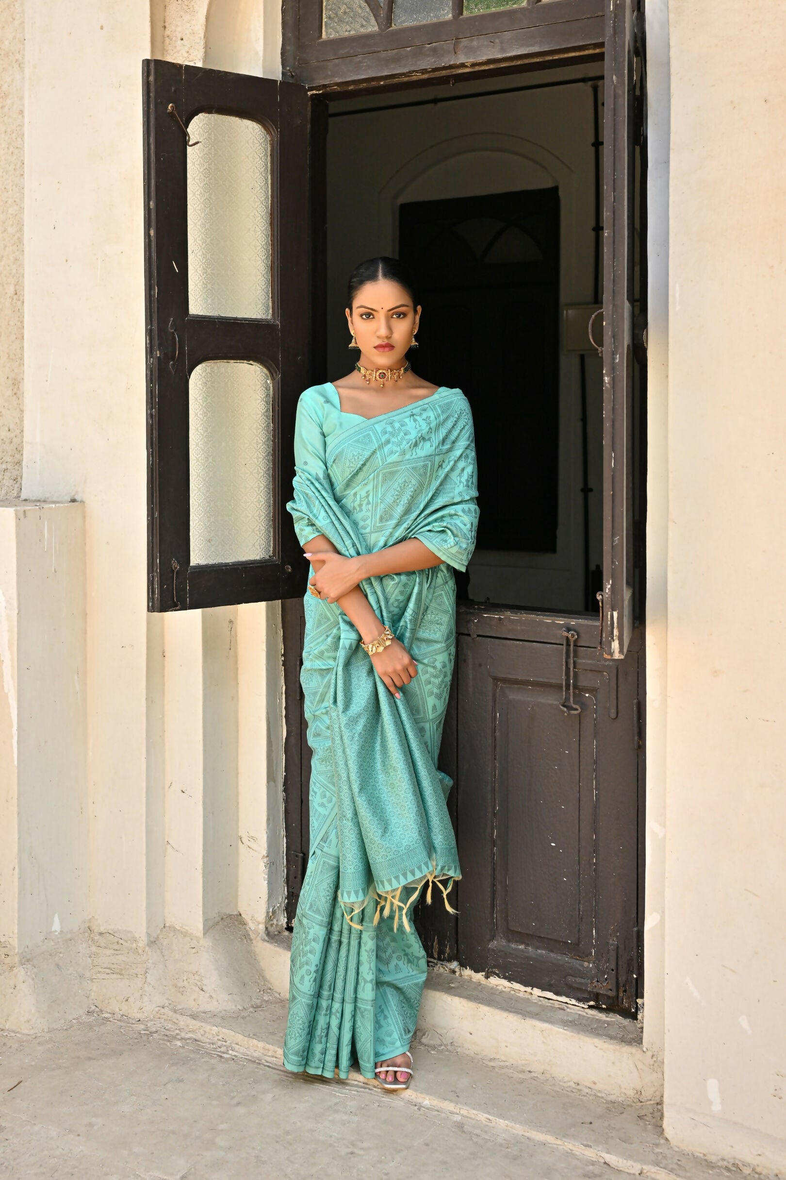 Vishnu Weaves Women's Sea-Green Handloom Raw Silk Saree with Blouse - Distacart