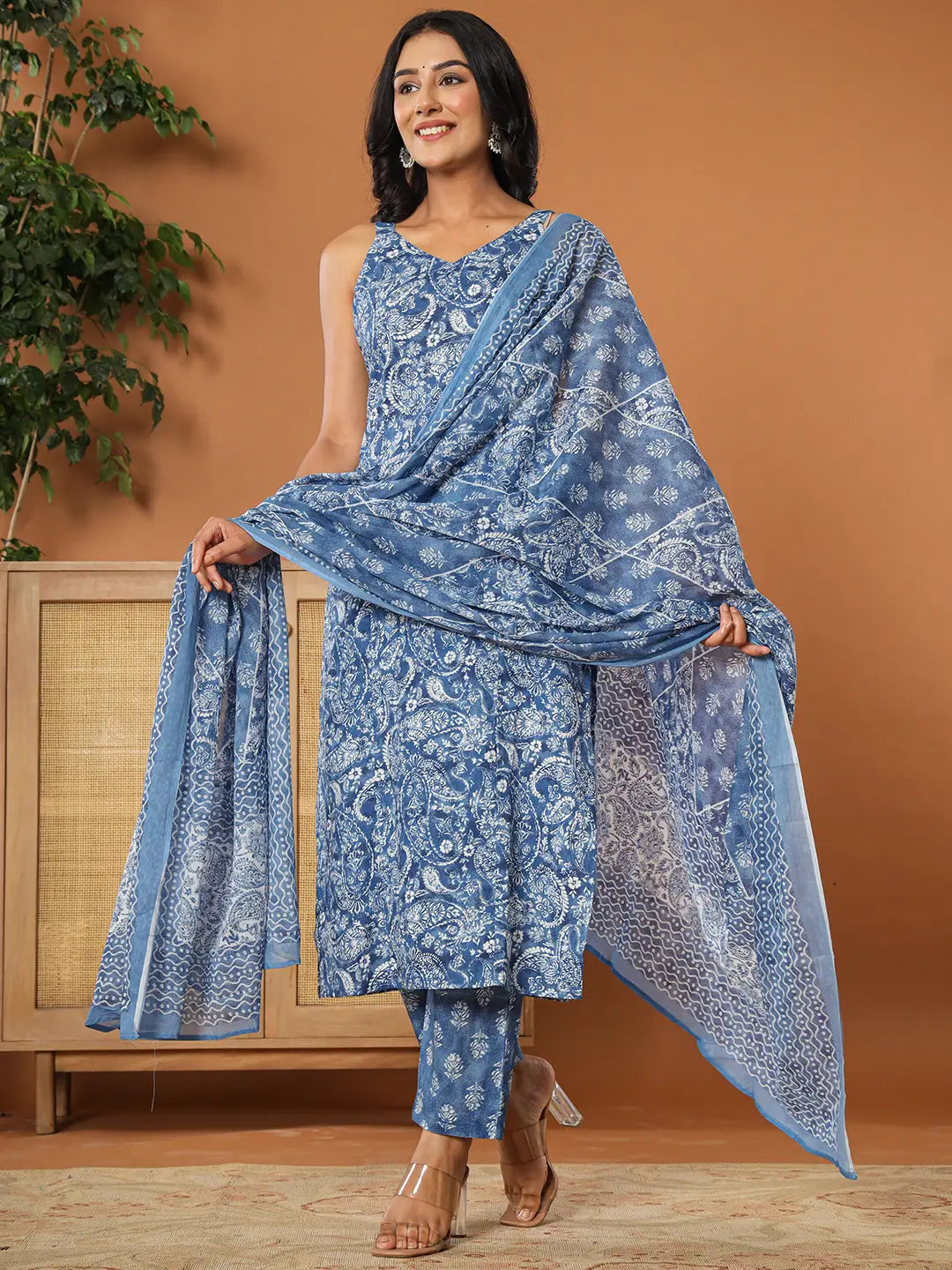 Yufta Blue Cotton Strappy Kurta Dupatta Set