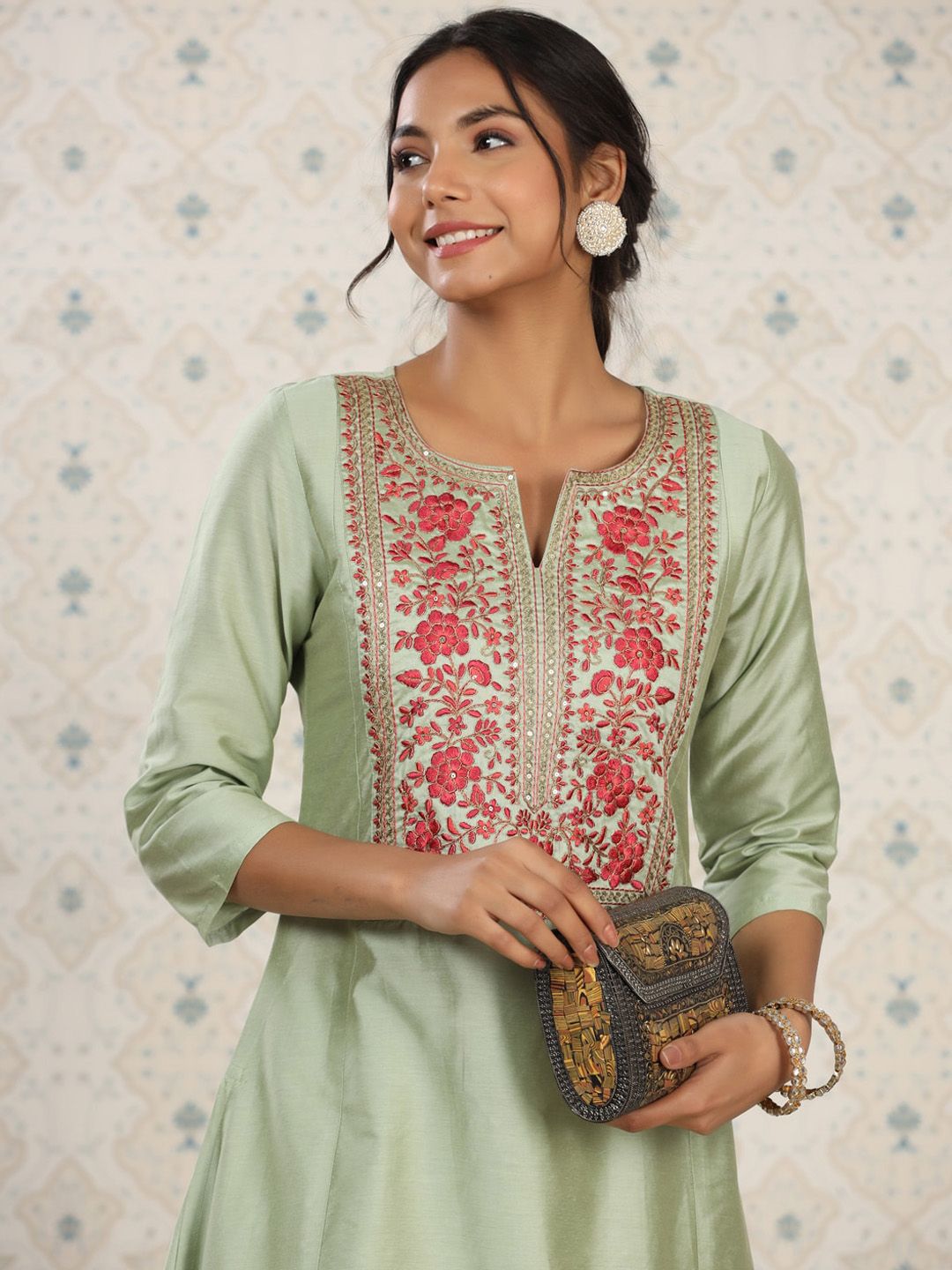 Ode by House of Pataudi Yoke Design Embroidered Kurta with Trousers - Distacart