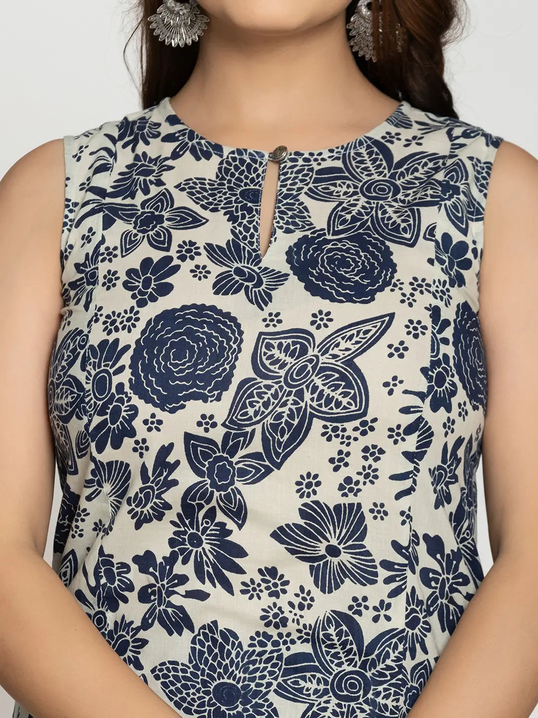 Yufta Blue Cotton Ethnic Motifs Straight Kurta