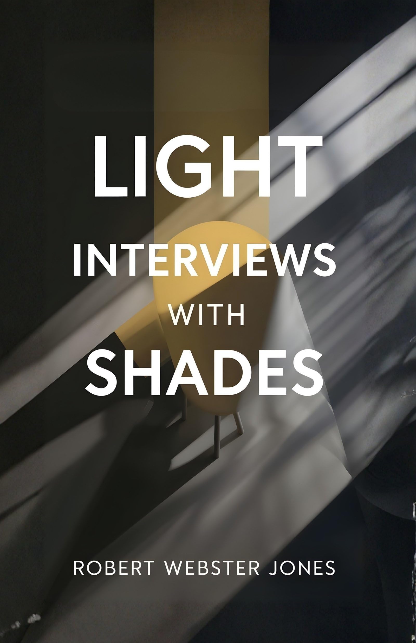 Light Interviews with Shades : A Witty and Satirical Collection of Imaginary Conversations with the Great Figures of the Past - Distacart