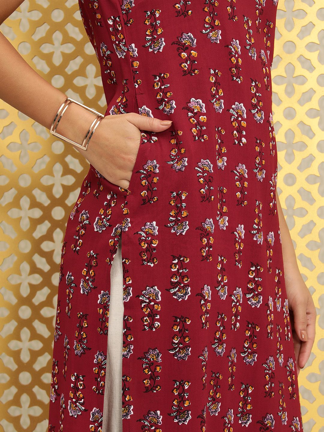 Ode by House of Pataudi Women Maroon Pure Cotton Floral Printed Kurta - Distacart