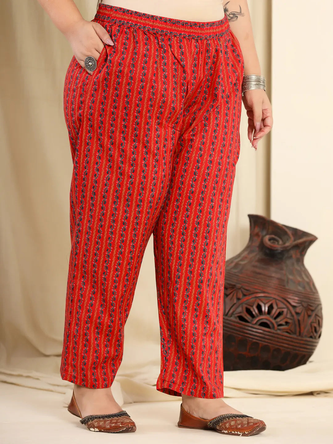 Yufta Red Pure Cotton Sequins_Work Kurta Dupatta Pant Set With Handwork