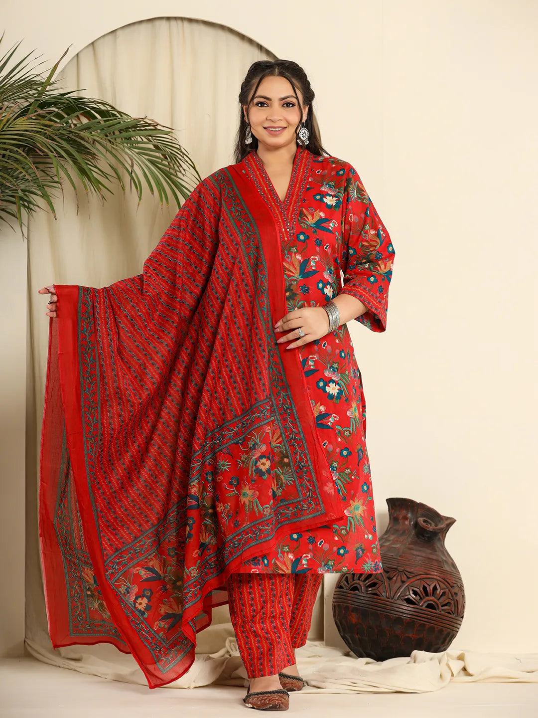 Yufta Red Pure Cotton Sequins_Work Kurta Dupatta Pant Set With Handwork