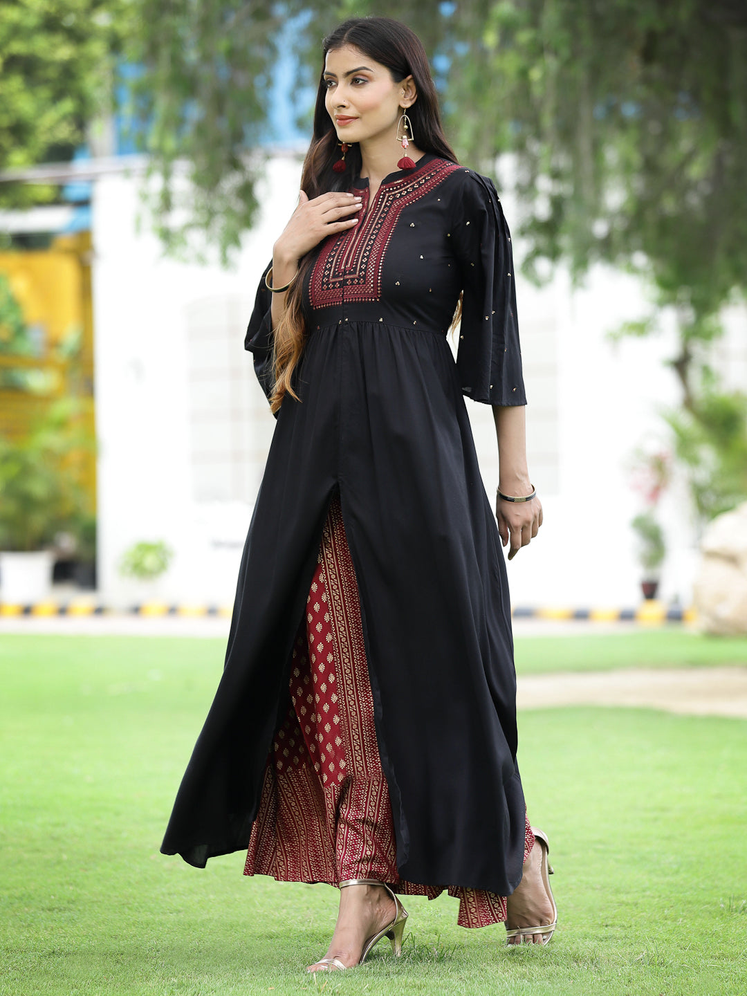 Juniper Black Thread Embroidered Rayon High Slit Kurta & Pants Set - Distacart
