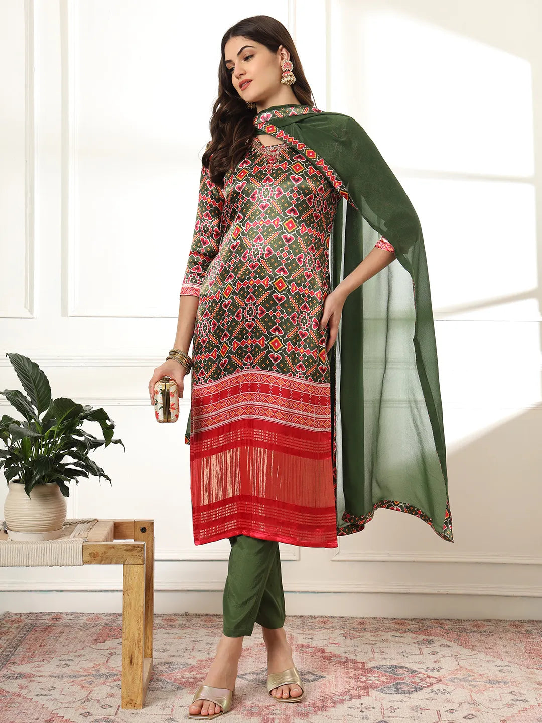 Yufta Green Gajji Silk Ethnic Motifs Kurta Dupatta Pant Set