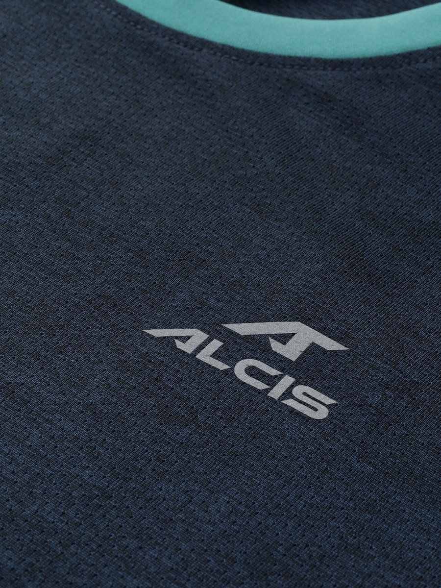 Alcis Men Colourblocked Dry Tech Slim Fit T-shirt - Distacart