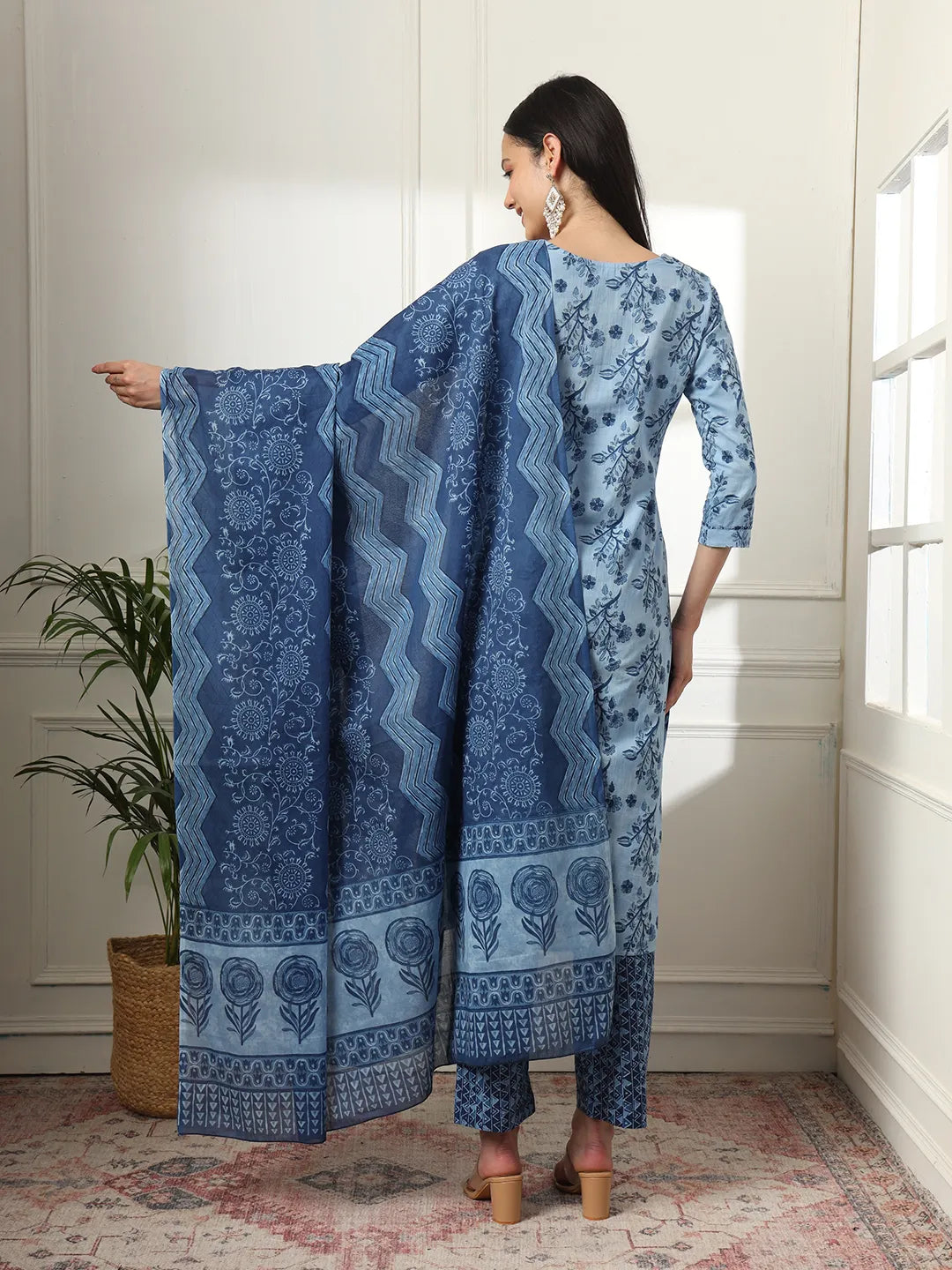 Yufta Cotton Blue Kurta Dupatta Pant Set - Distacart