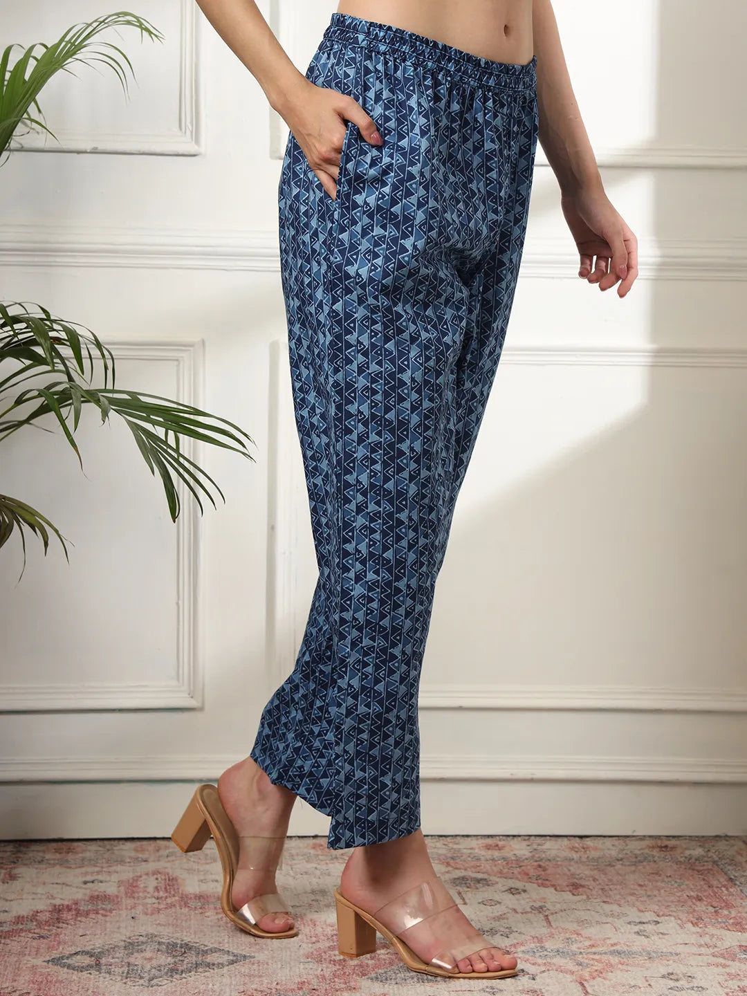 Yufta Cotton Blue Kurta Dupatta Pant Set - Distacart