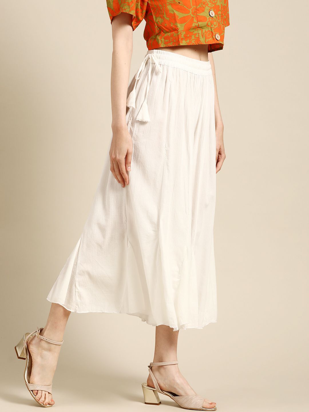 TAG 7 Women White Solid Crushed Flared Cropped Palazzos - Distacart