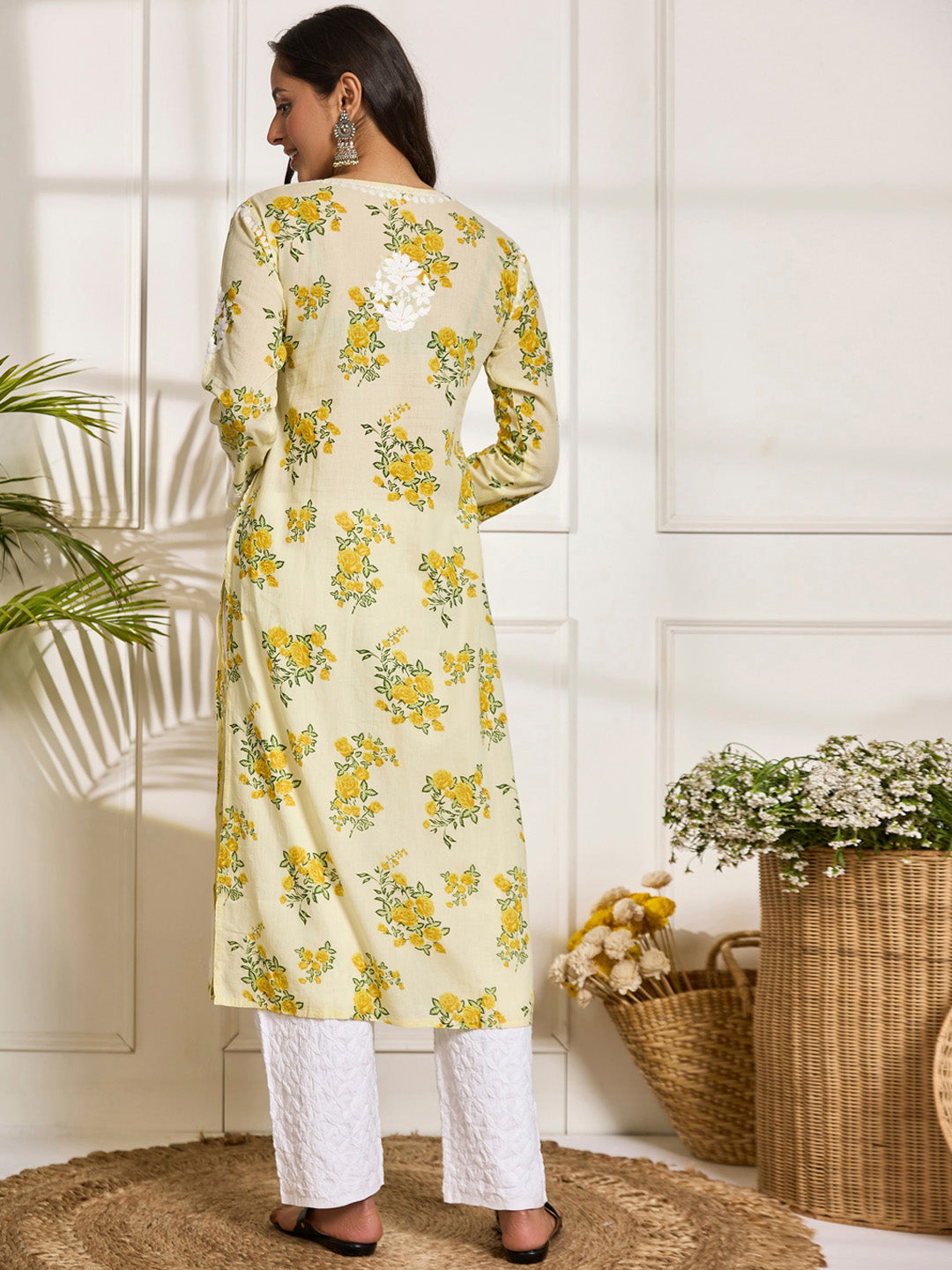 HOUSE OF KARI Floral Embroidered Chikankari Pure Cotton Kurta - Distacart